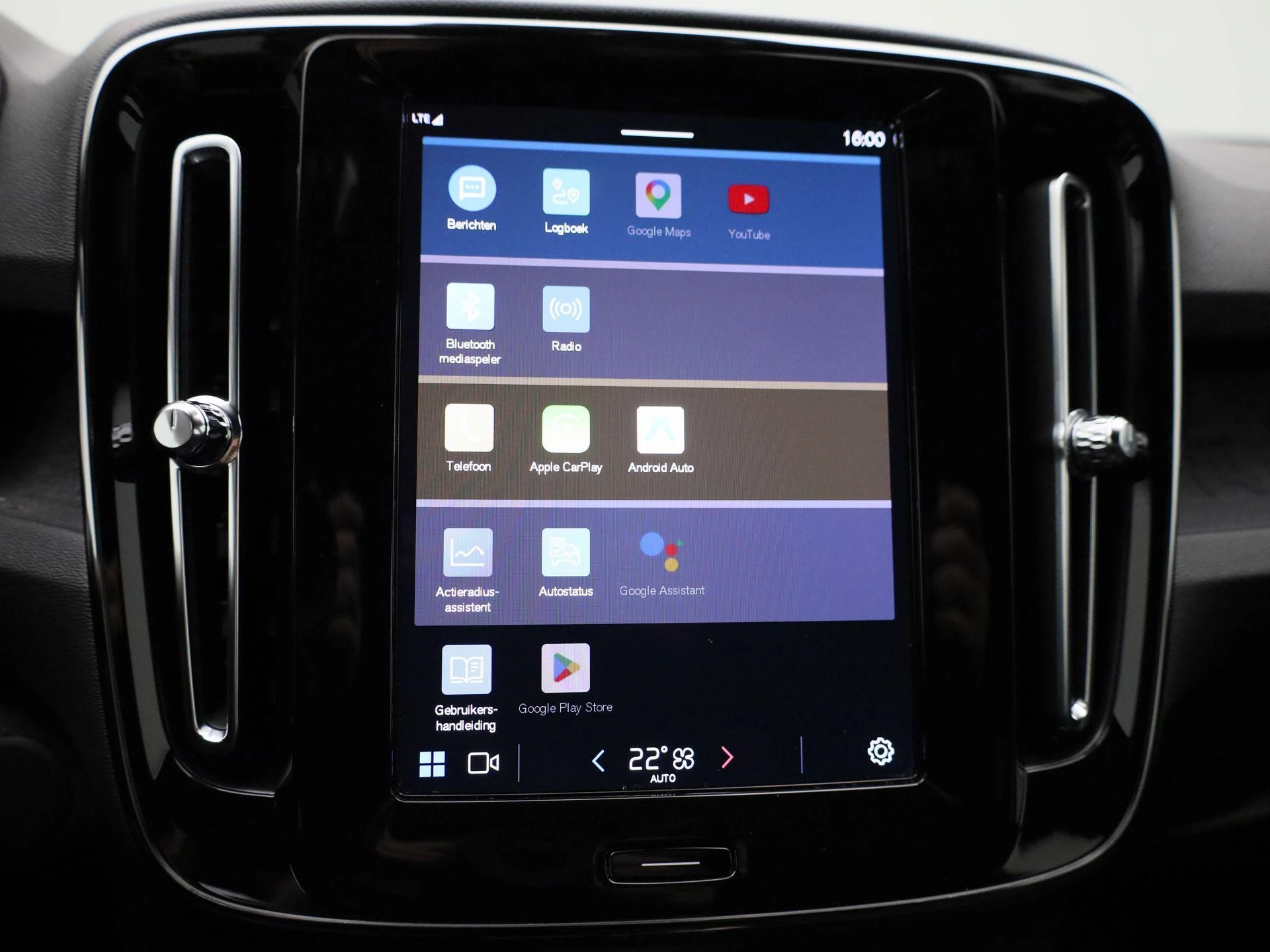 Volvo XC40 Recharge Core