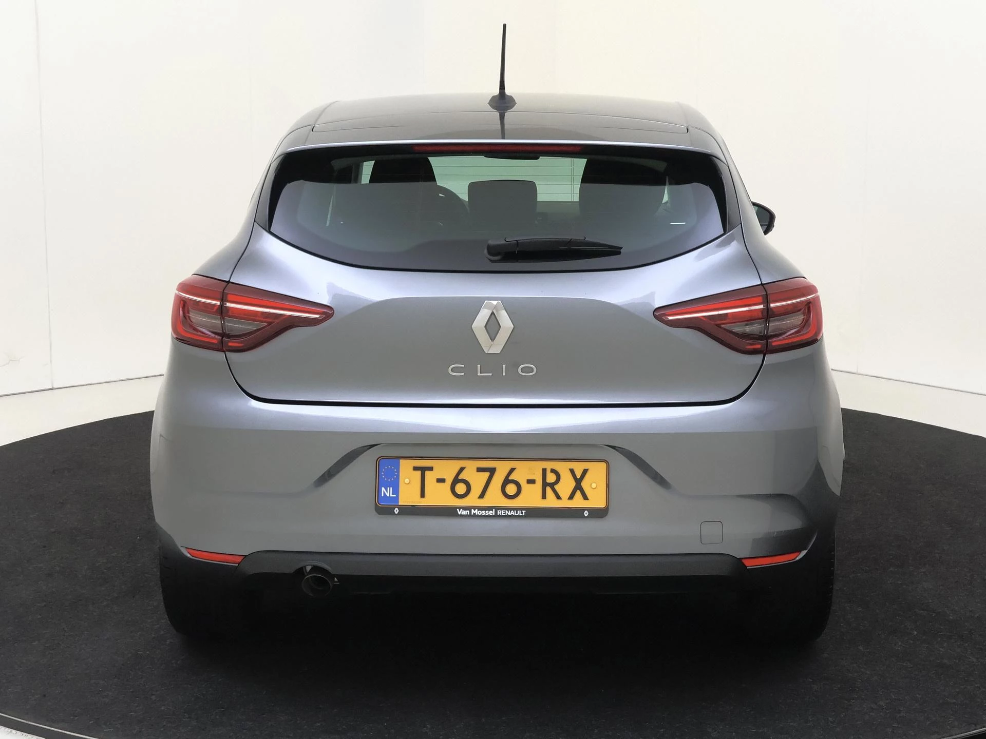 Renault-Clio-image-6