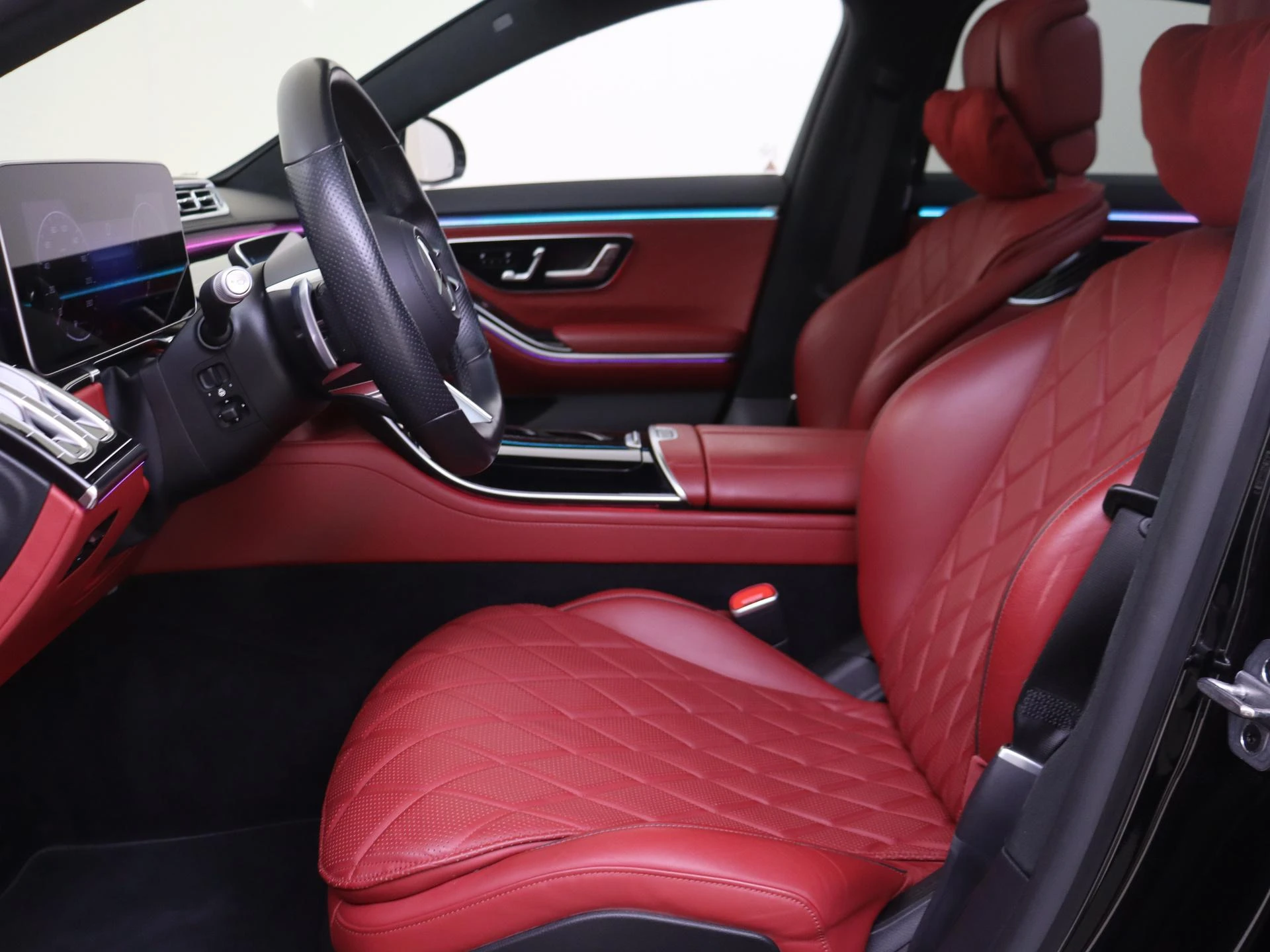 Mercedes-Benz-S-Klasse-image-14