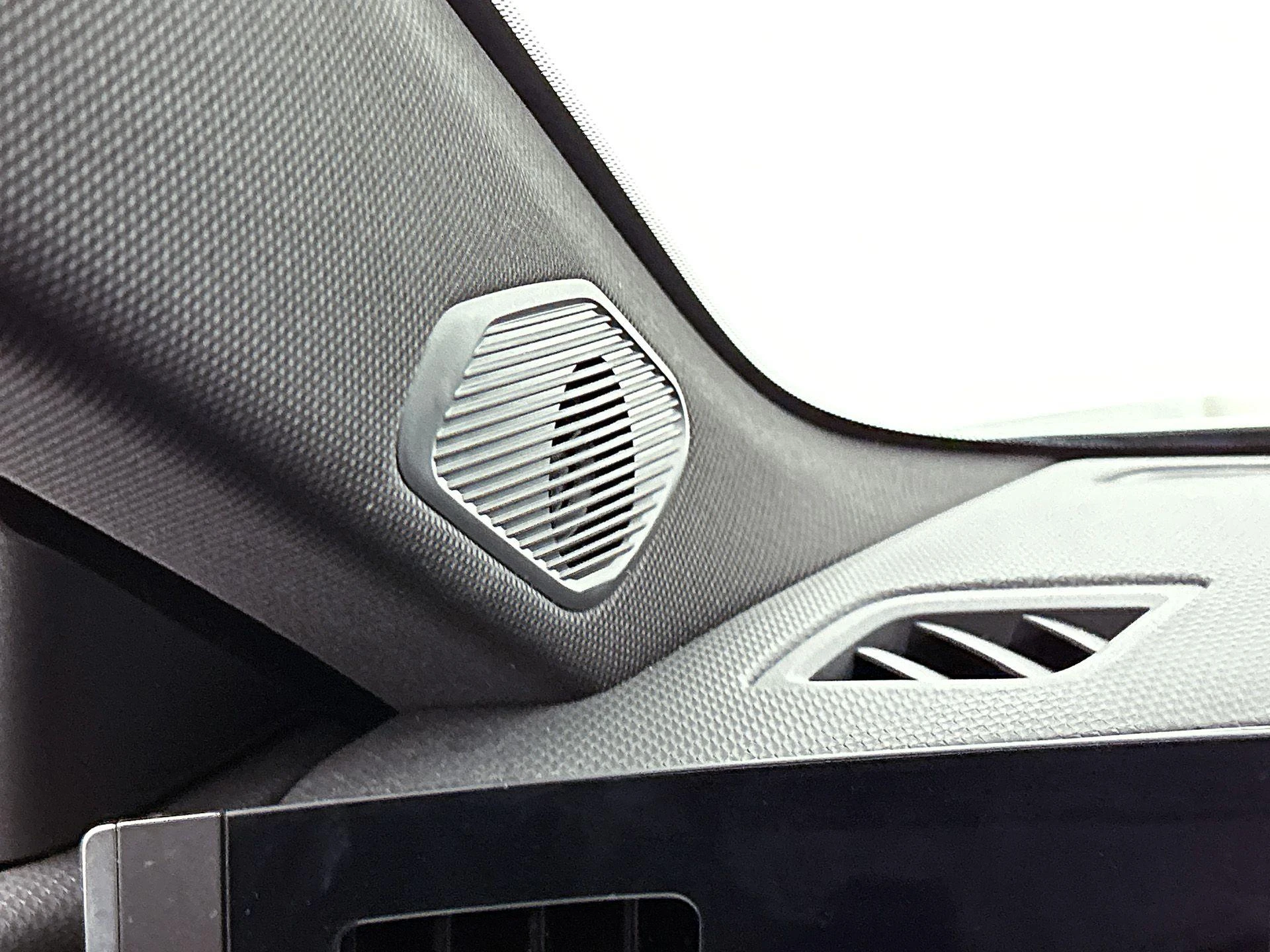 Opel-Astra-image-13