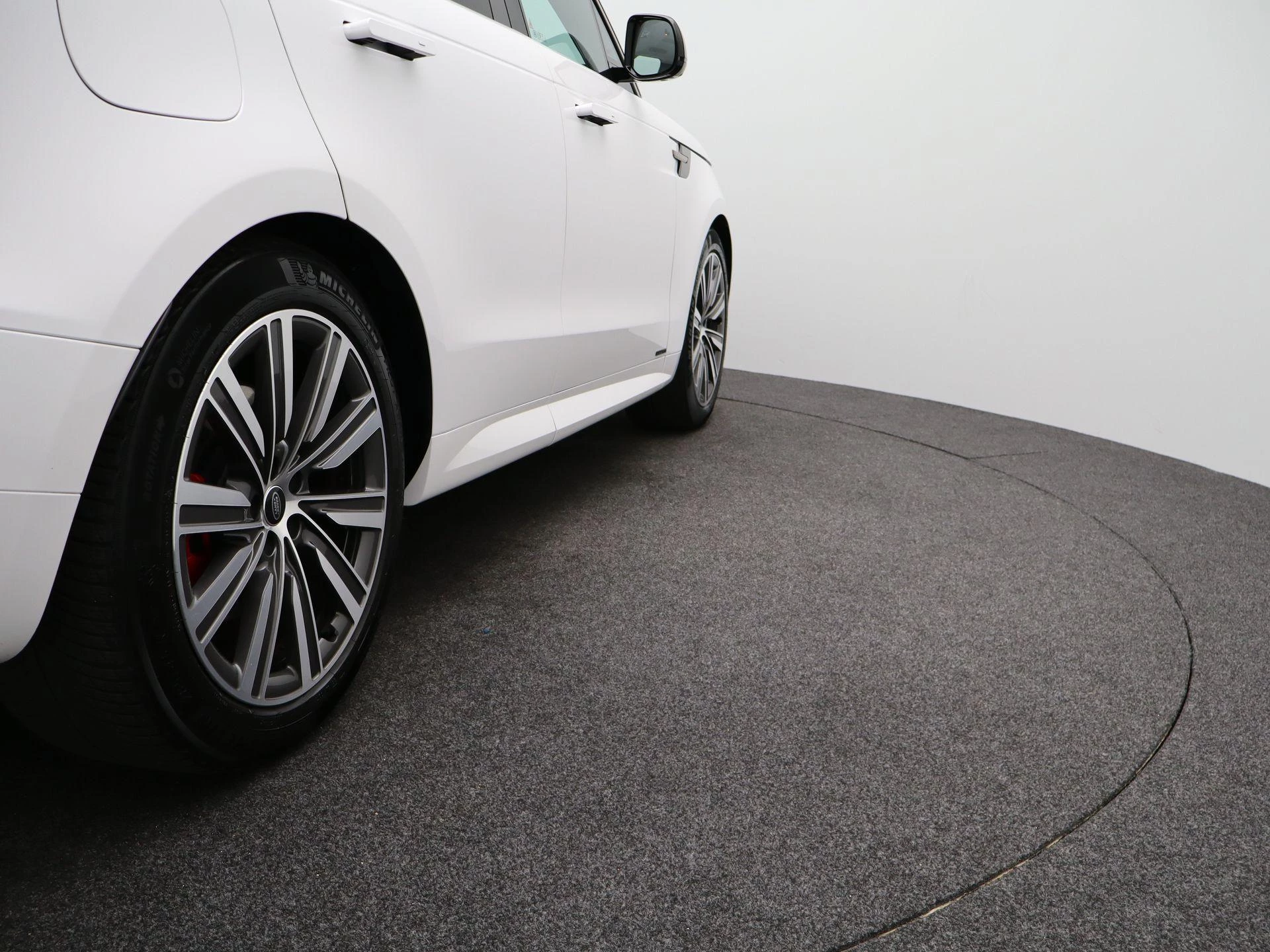 Land Rover-Range Rover Sport-image-47