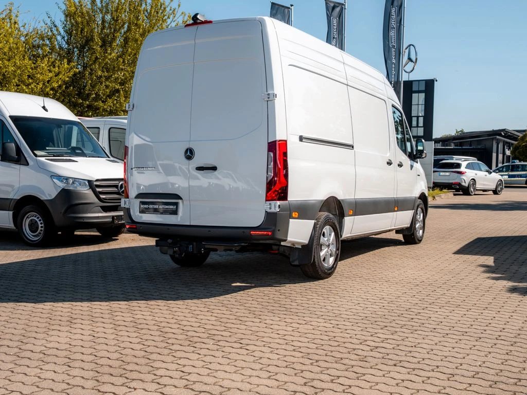 Mercedes-Benz-eSprinter-image-5