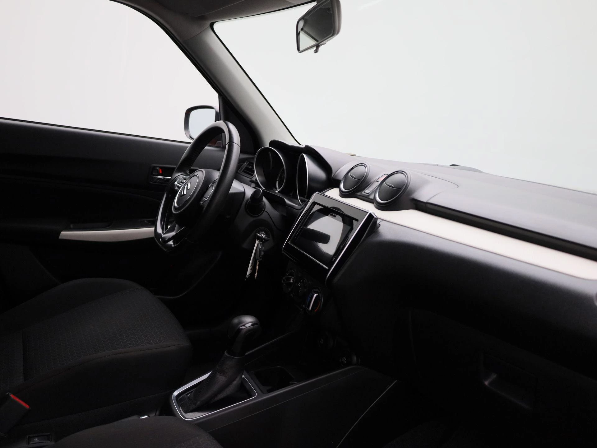 Suzuki-Swift-image-26