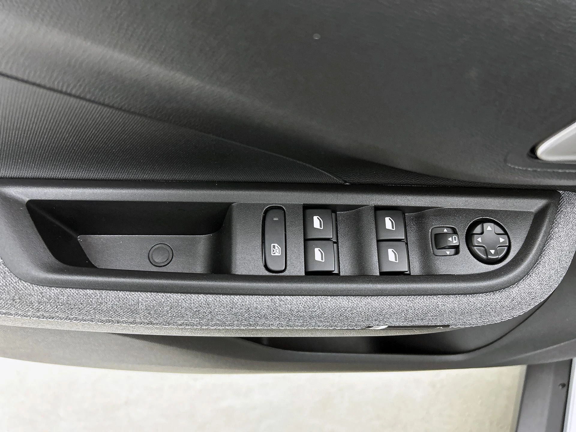 Opel-Frontera-image-29