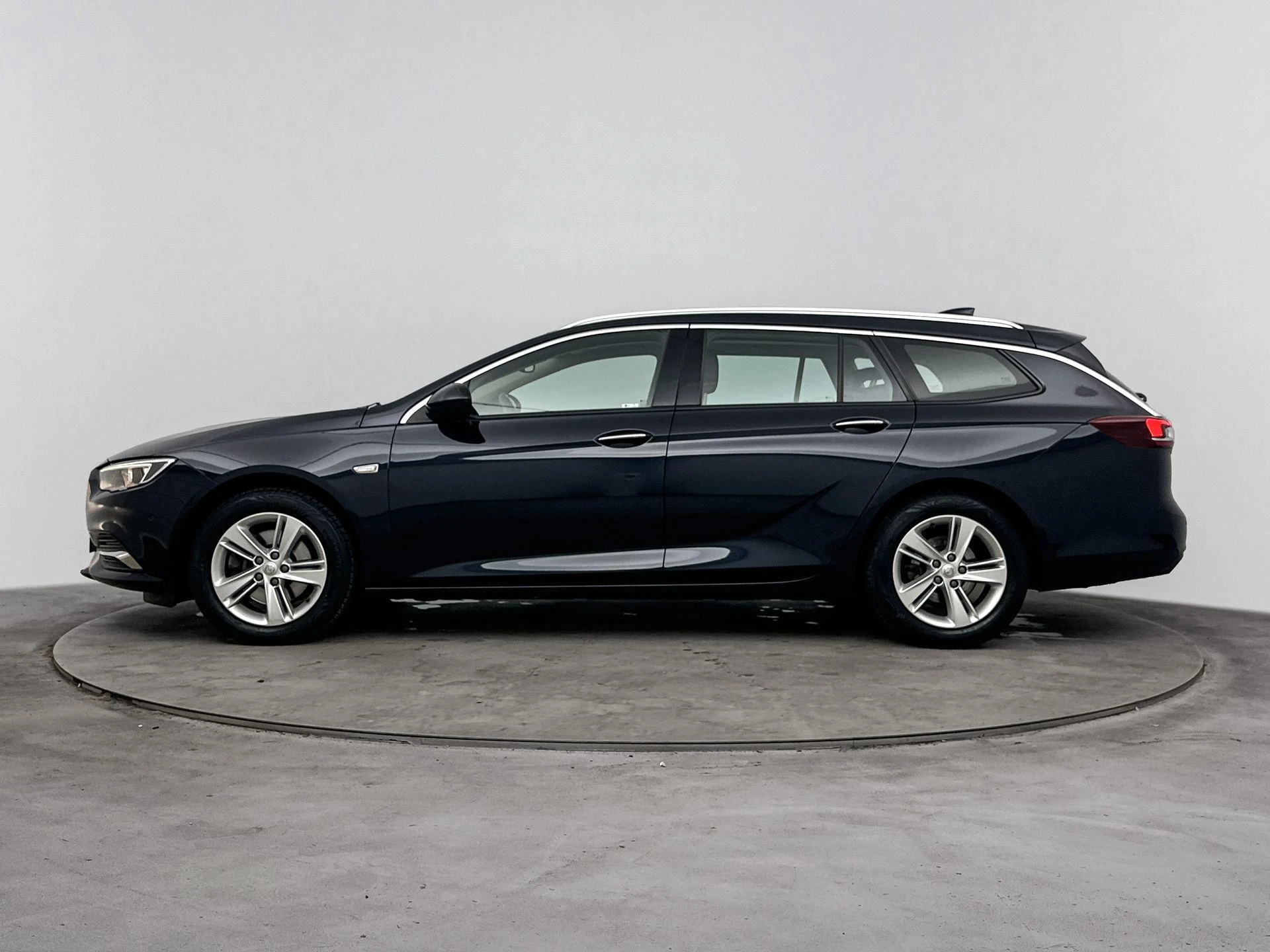 Opel-Insignia-image-1