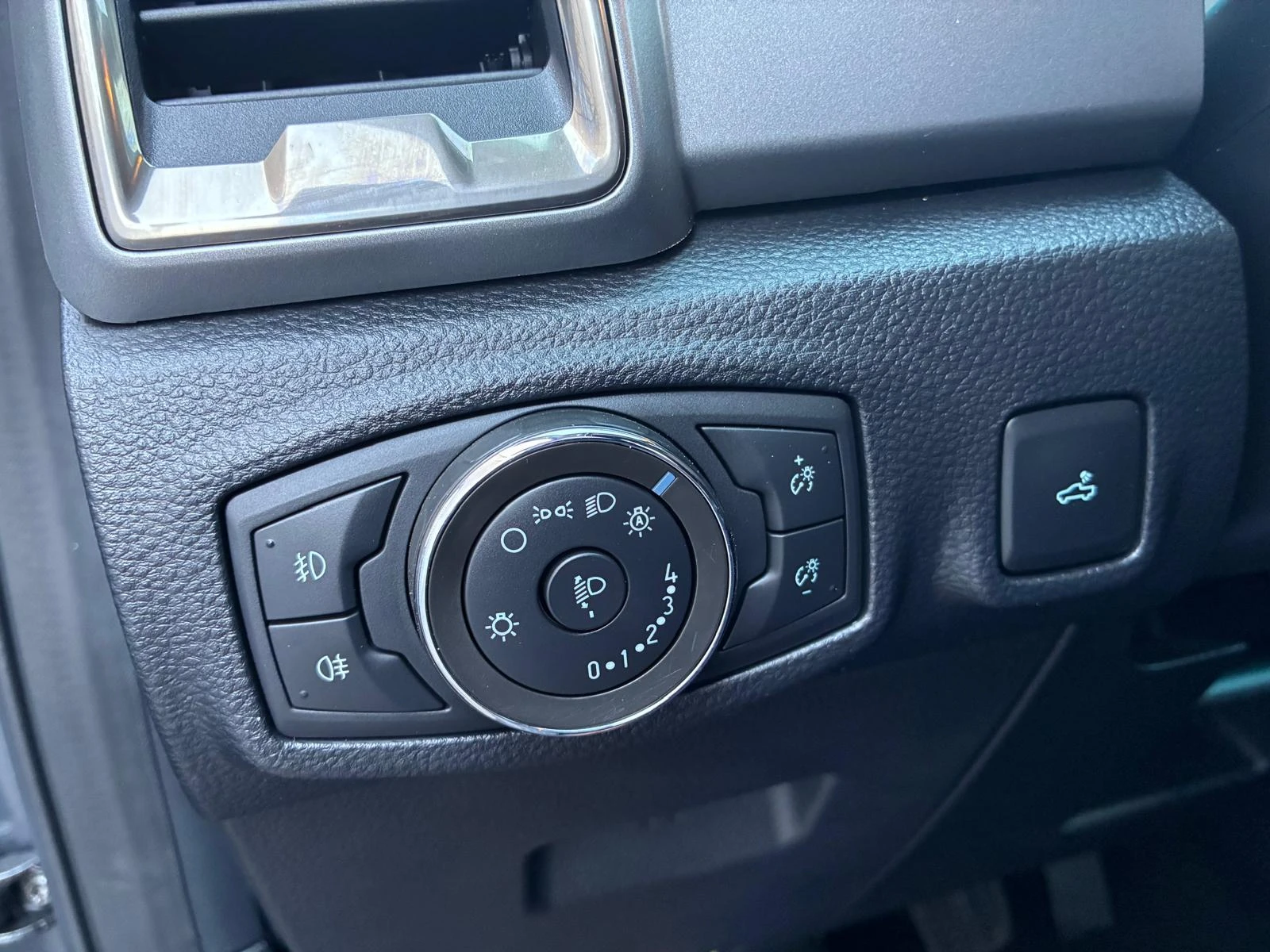 Ford-Ranger-image-14