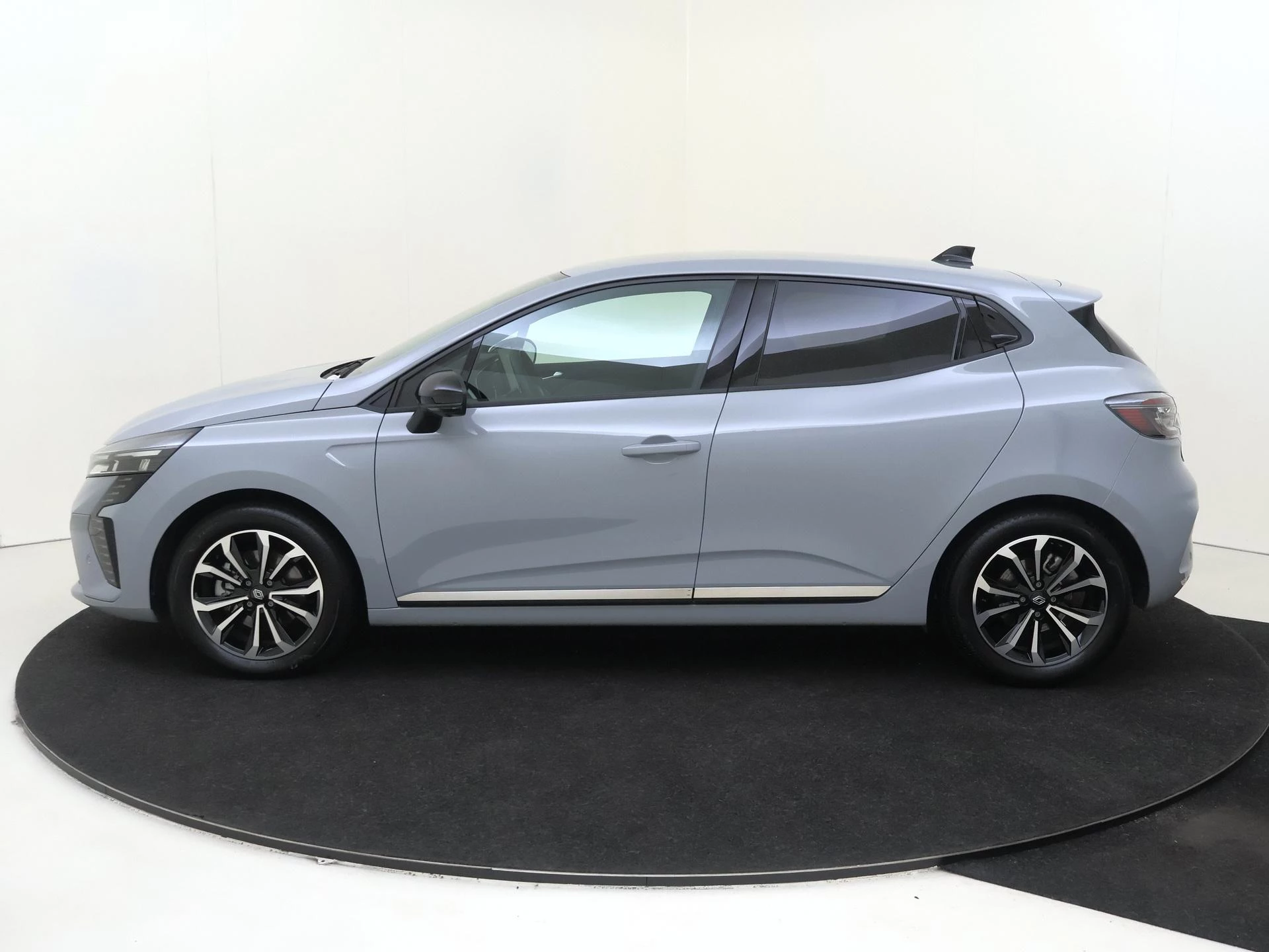 Renault-Clio-image-3