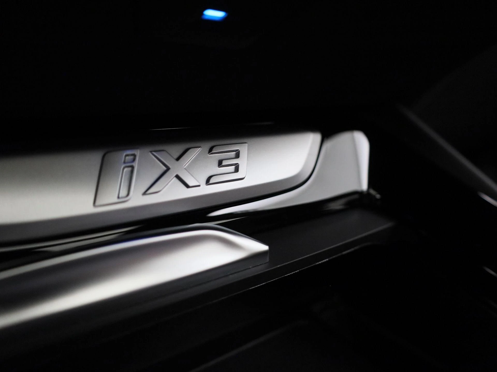 BMW-iX3-image-28