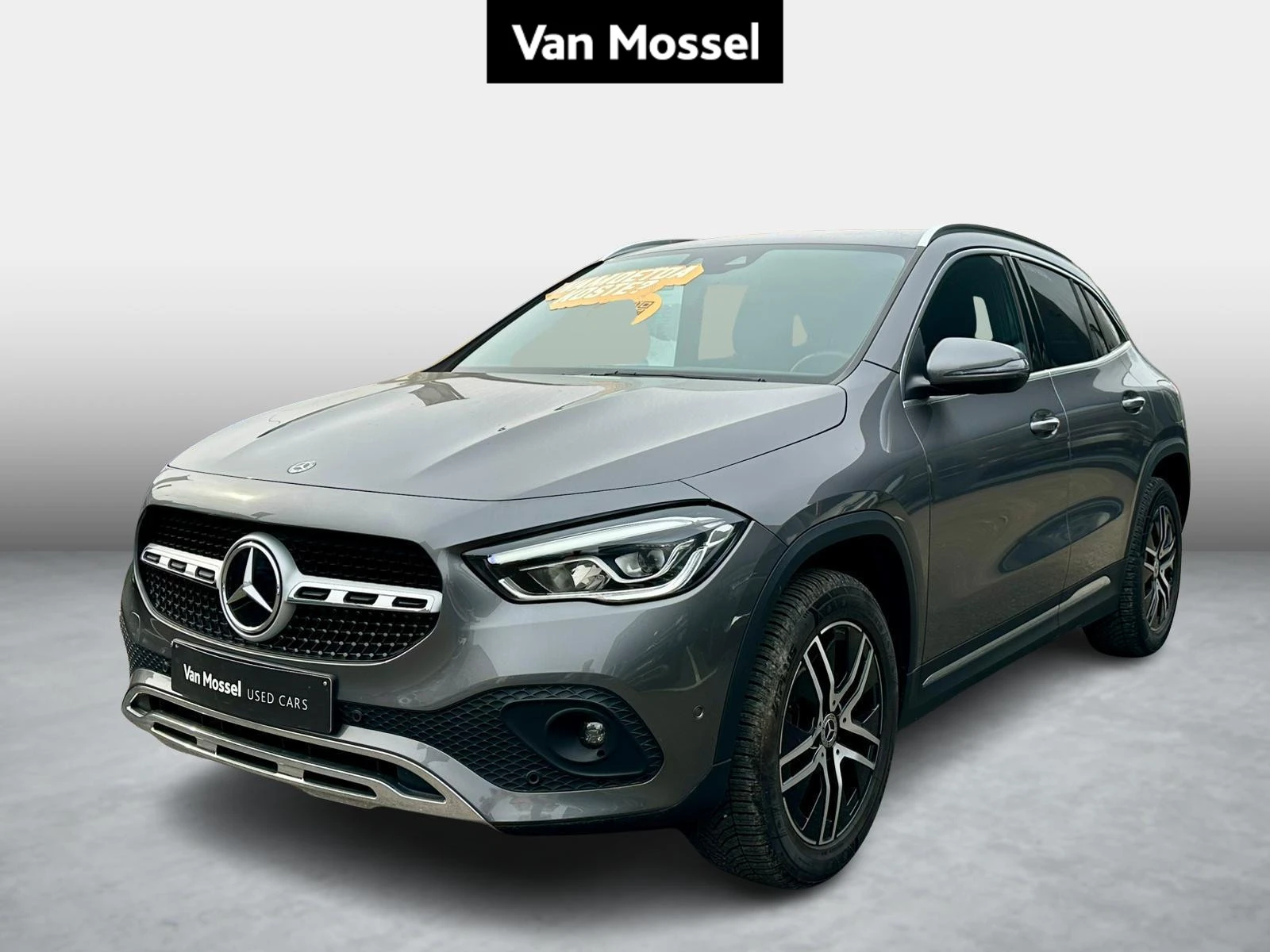 Mercedes-Benz-GLA-image-0