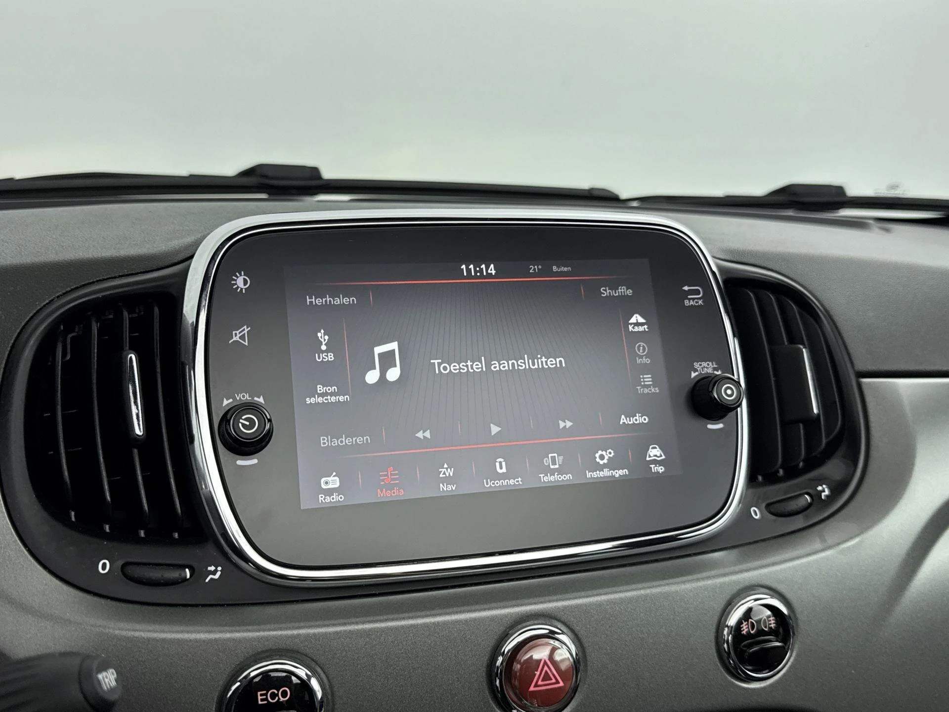 Fiat-500C-image-19