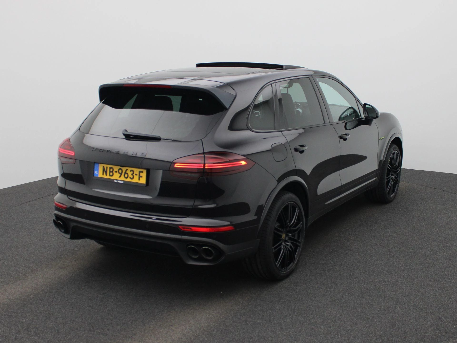 Porsche-Cayenne-image-59
