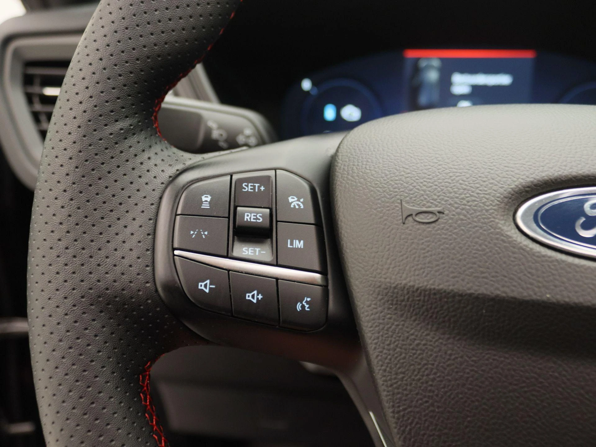 Ford-Kuga-image-21
