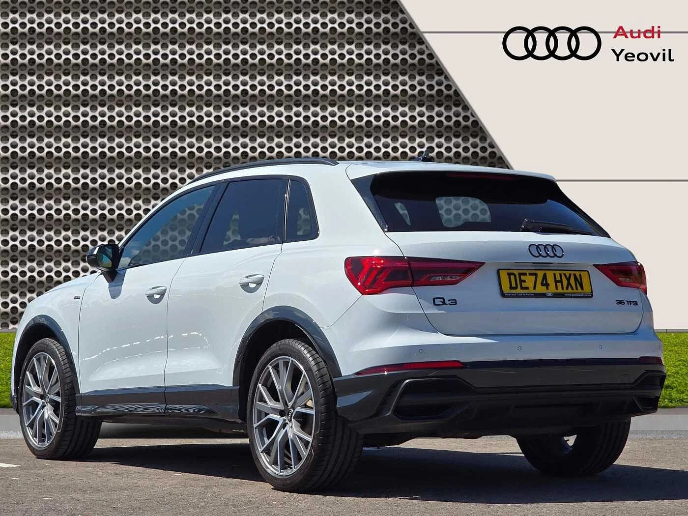 Audi-Q3-image-2
