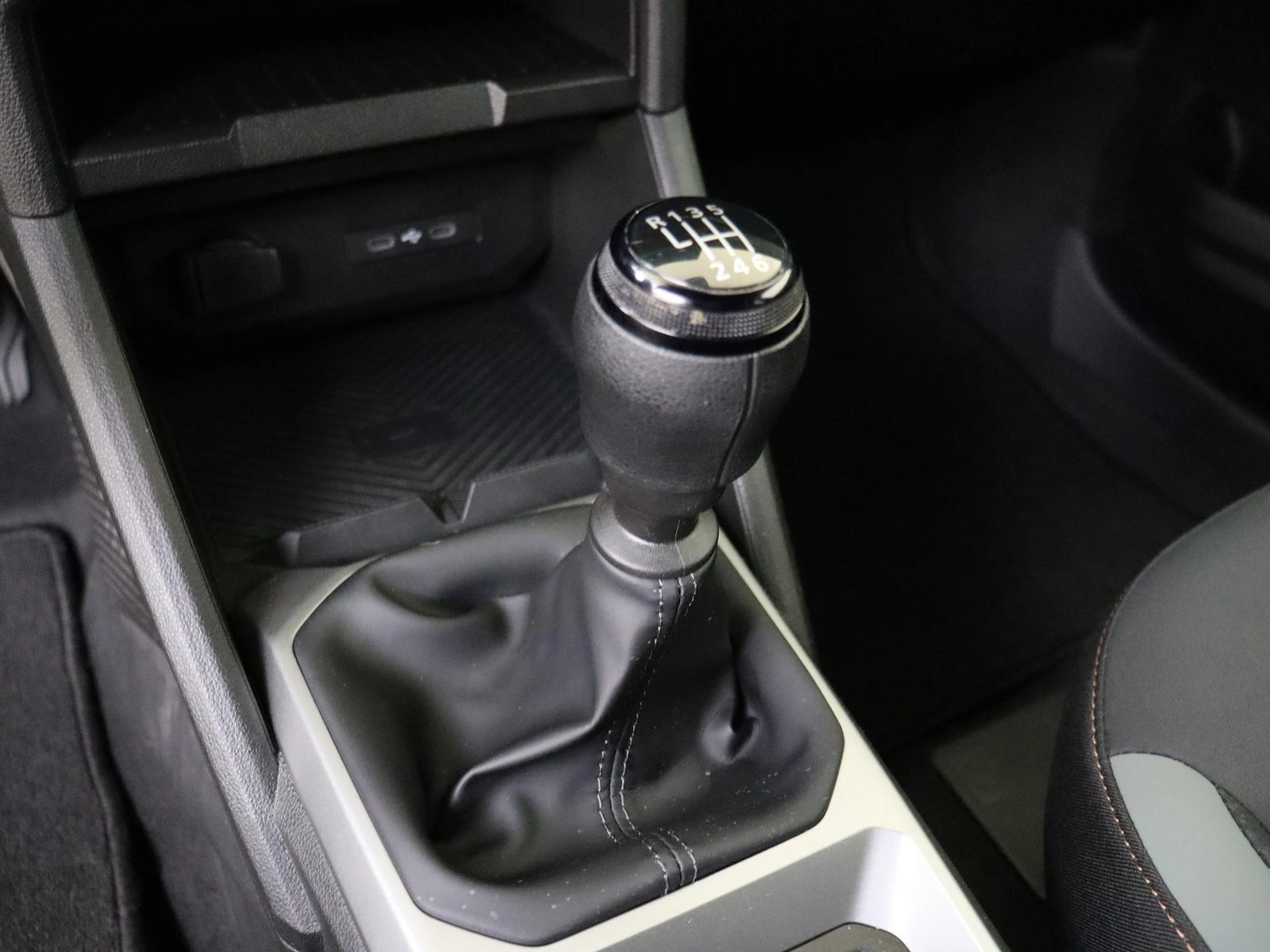 Dacia-Duster-image-13