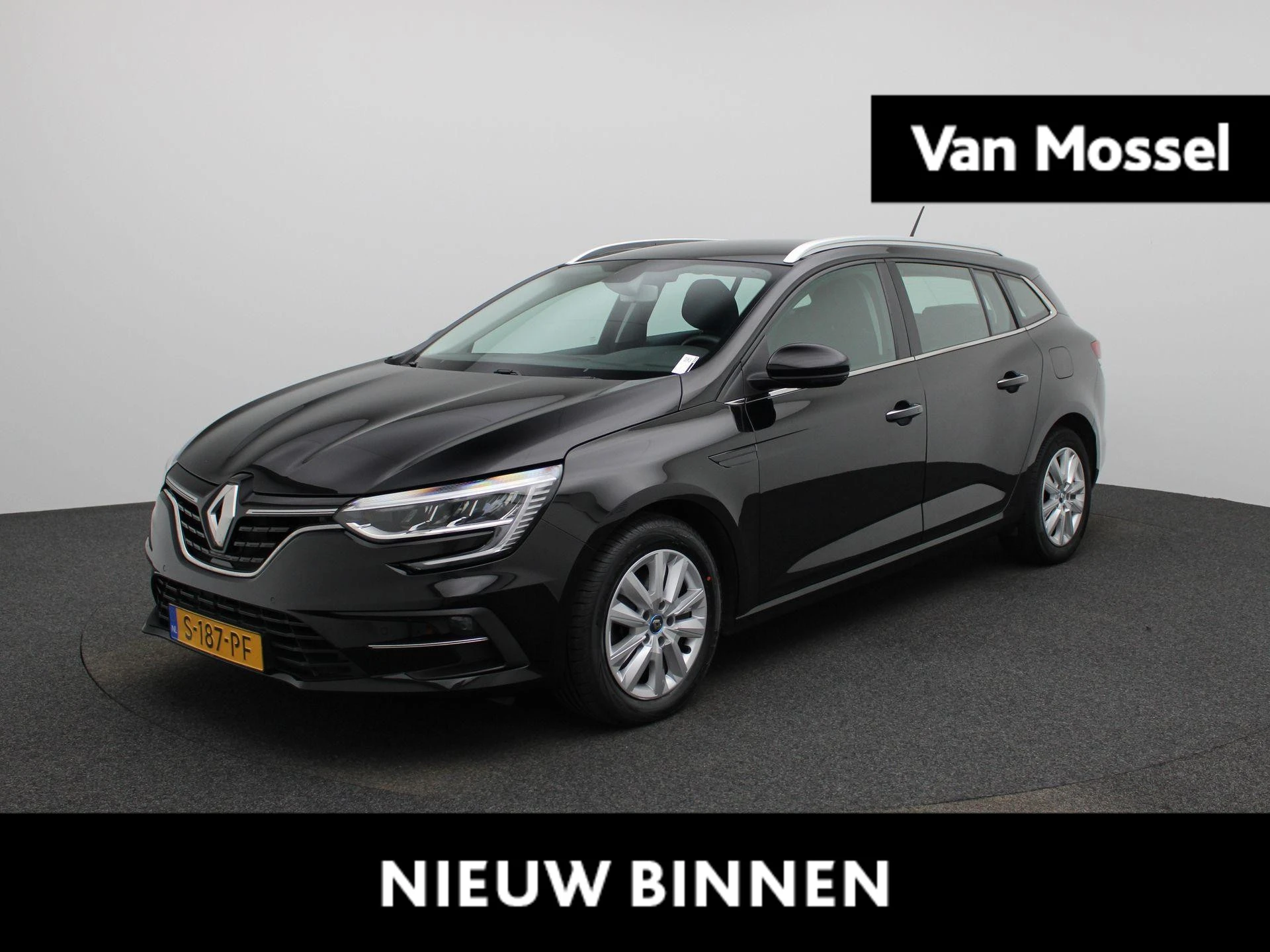 Renault-Megane E-Tech-image-0