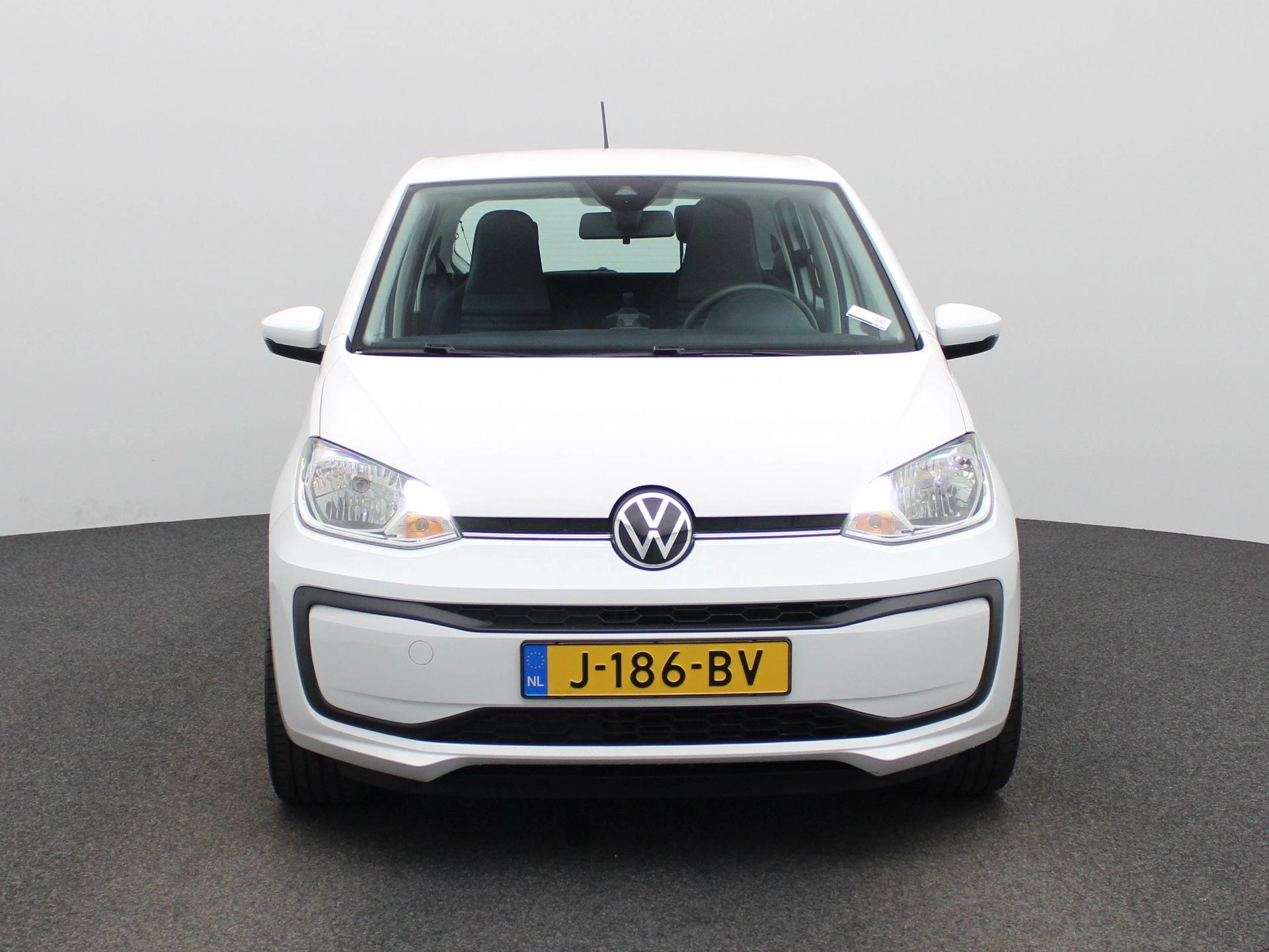 Volkswagen-up!-image-2