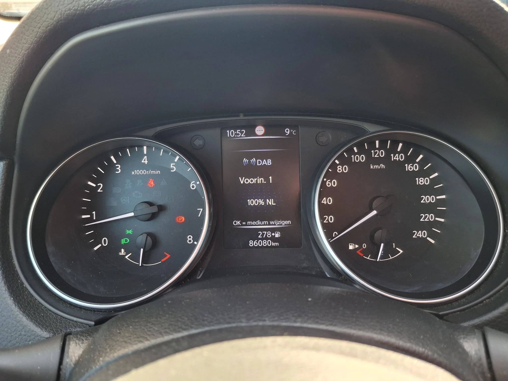 Nissan-QASHQAI-image-12