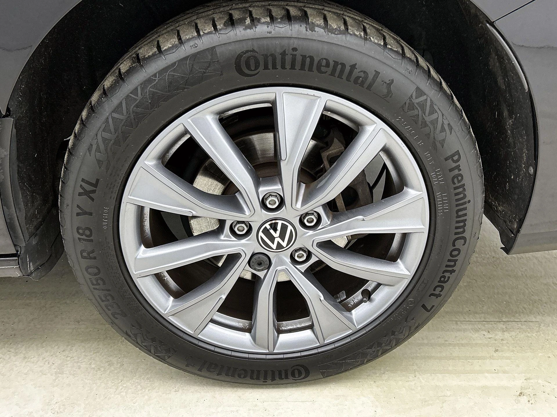 Volkswagen-Multivan-image-40