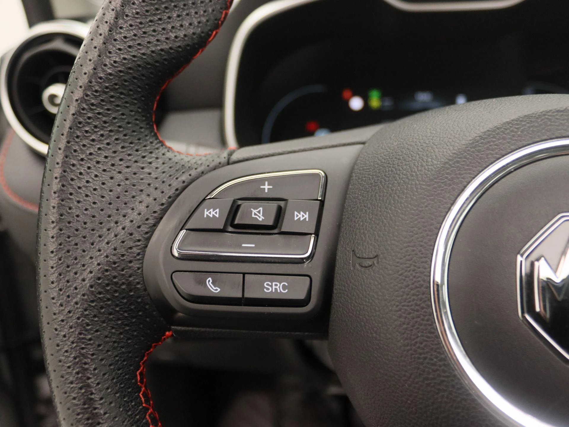 MG-ZS EV-image-19
