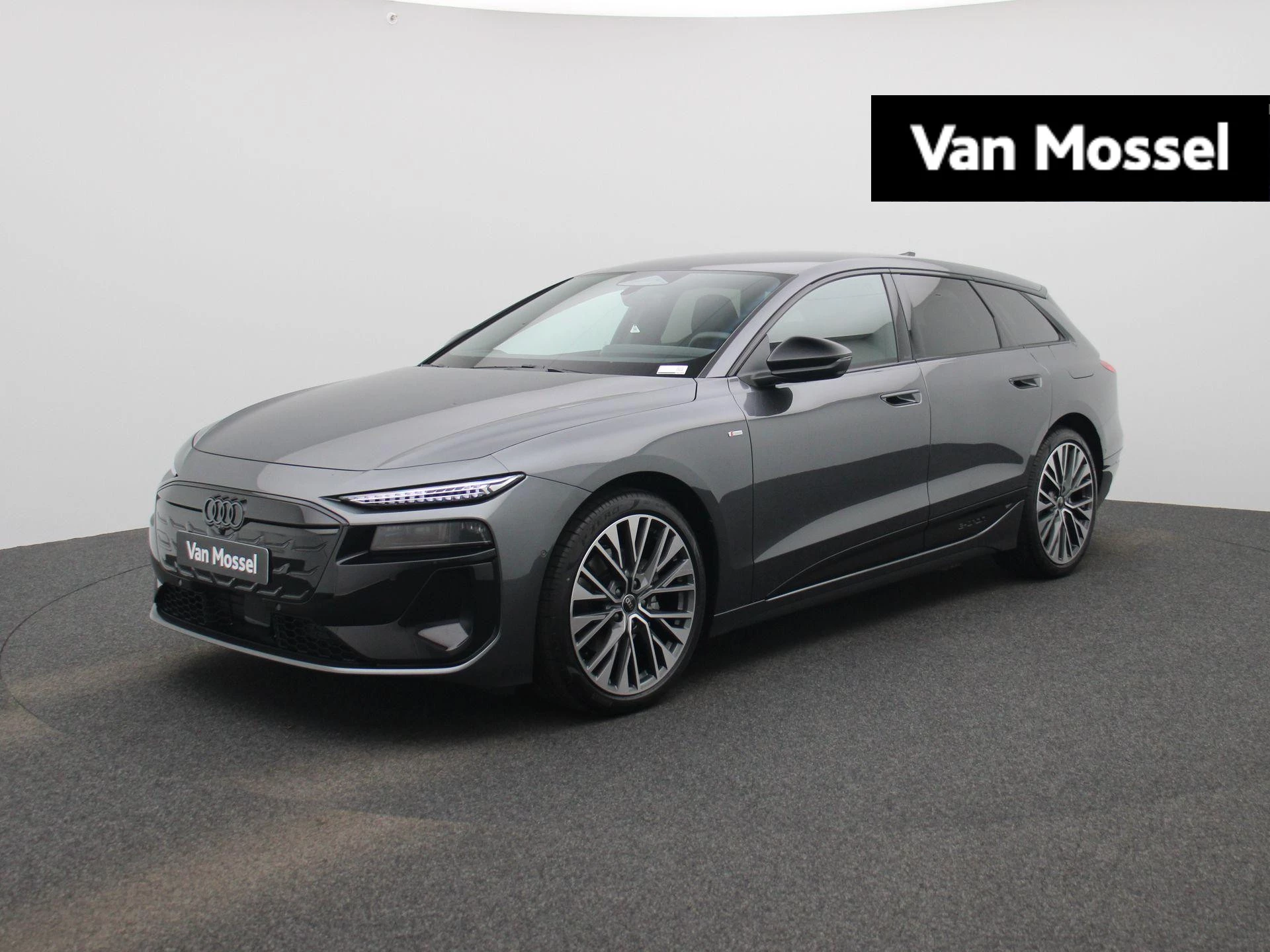 Audi-A6 Avant e-tron-image-0