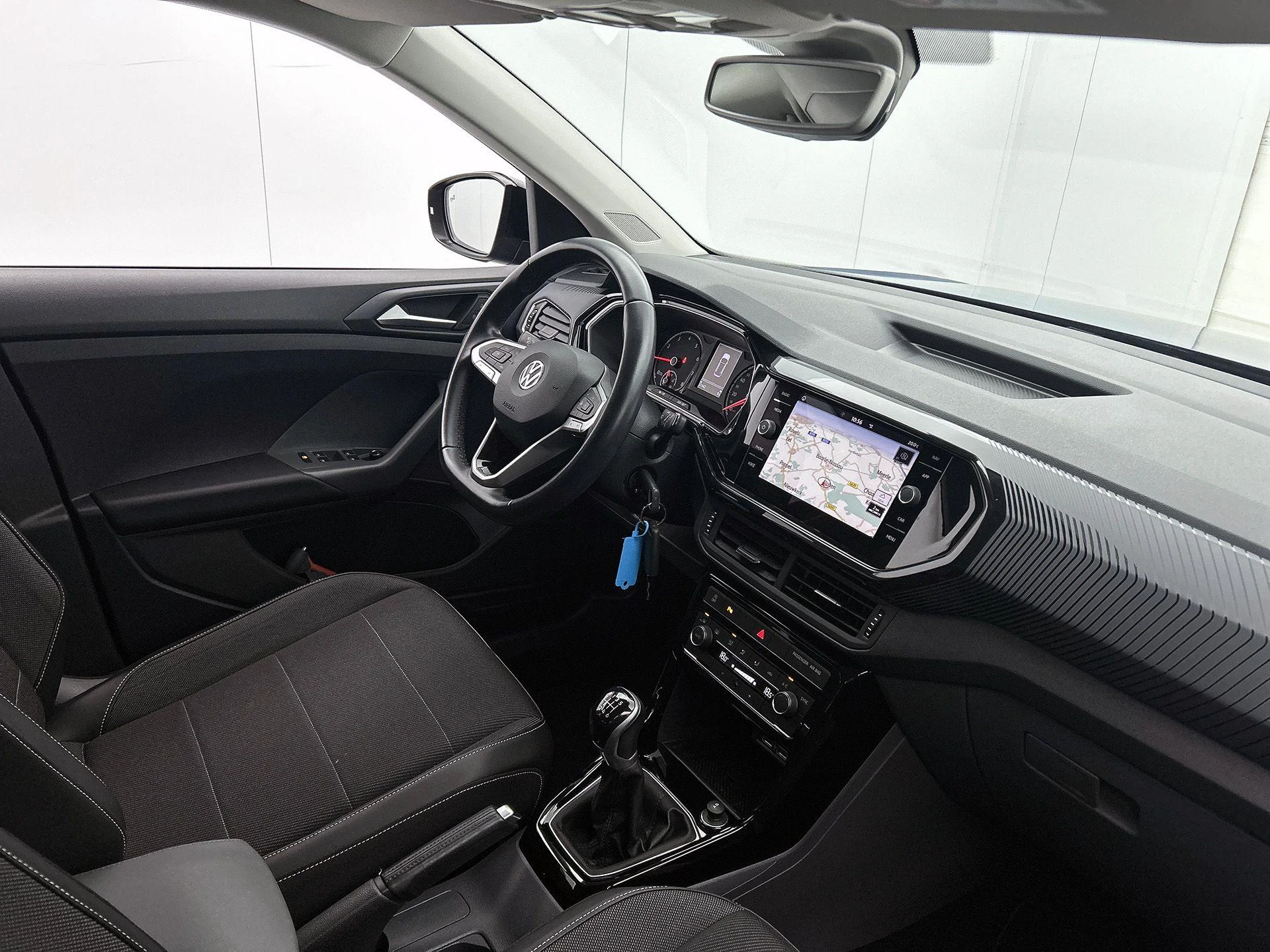 Volkswagen-T-Cross-image-19