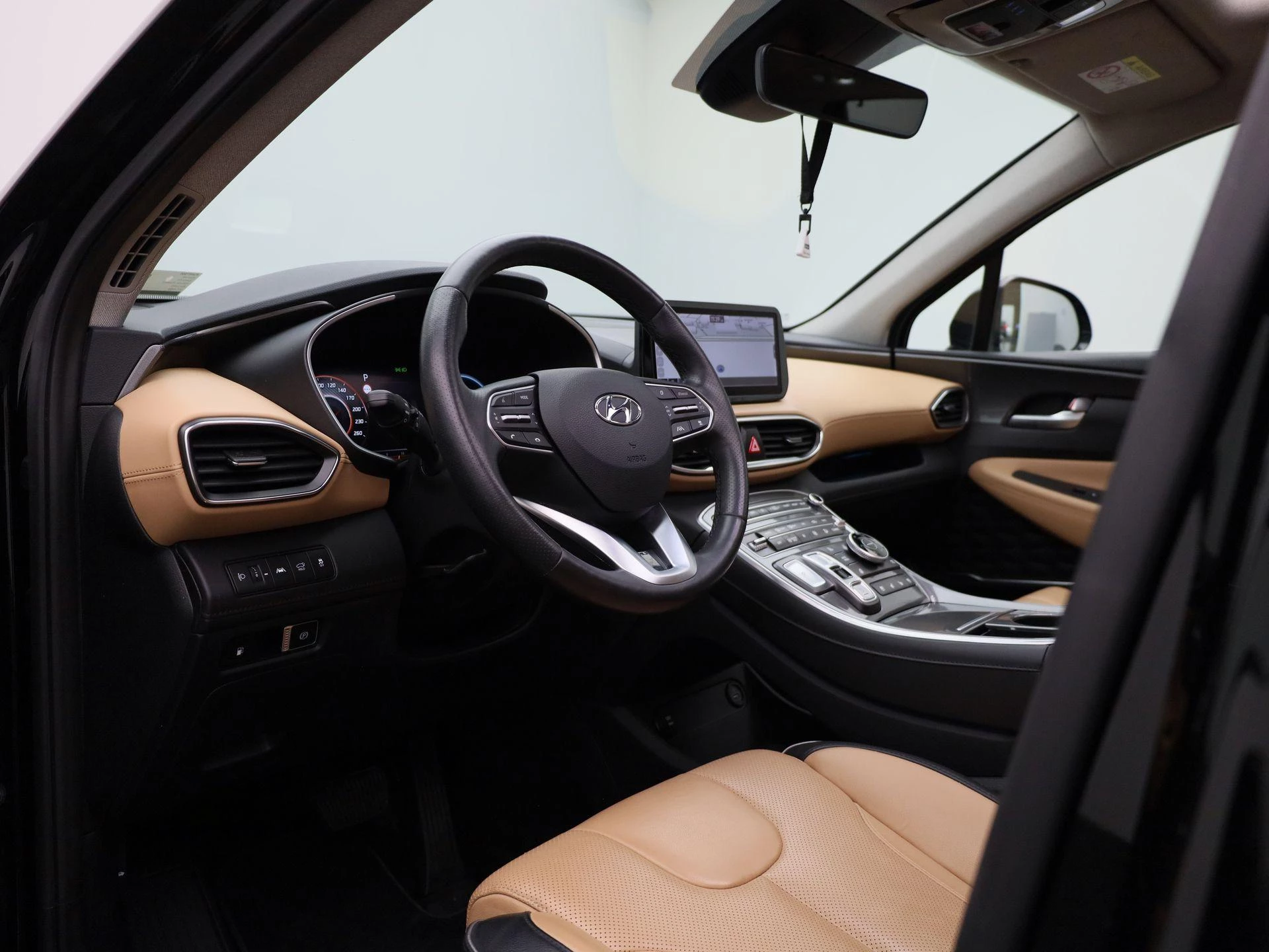 Hyundai Santa Fe 1.6 T-GDi Plug-in Hybrid 4x4 Shine Aut.