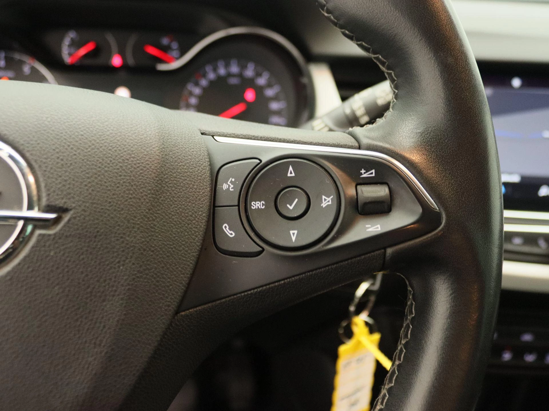 Opel-Crossland X-image-18