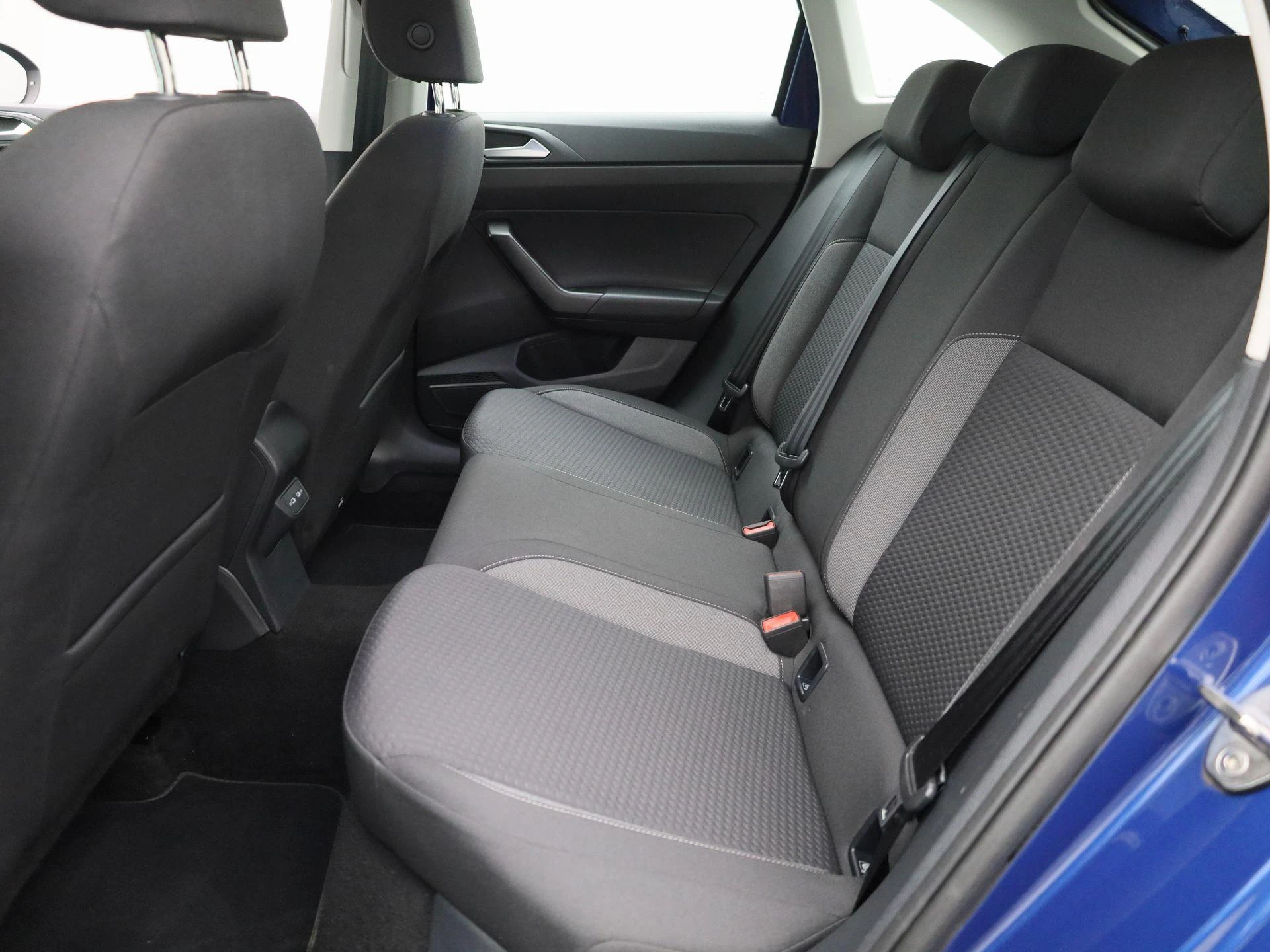 Volkswagen-Taigo-image-13