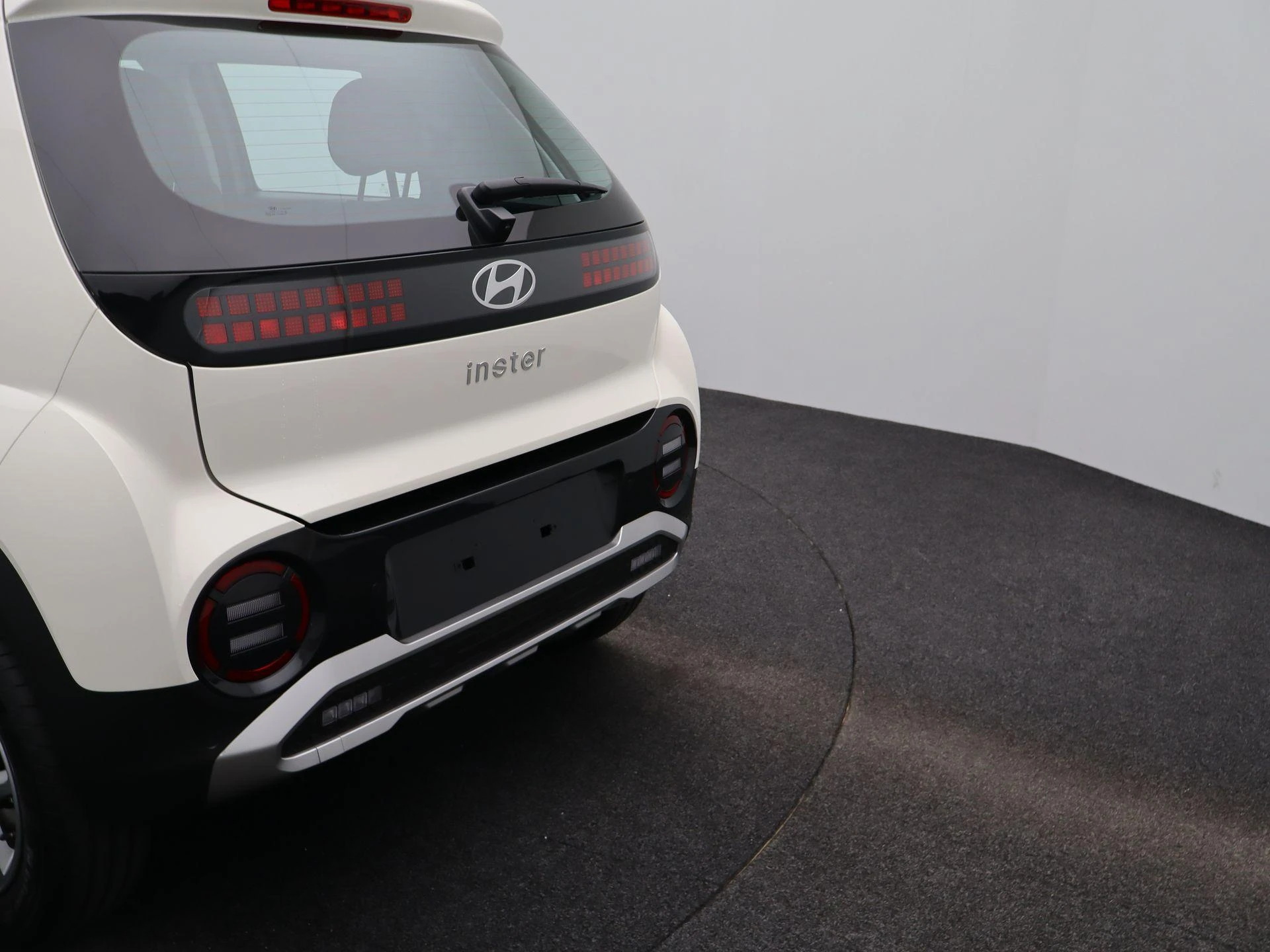 Hyundai-Inster-image-34