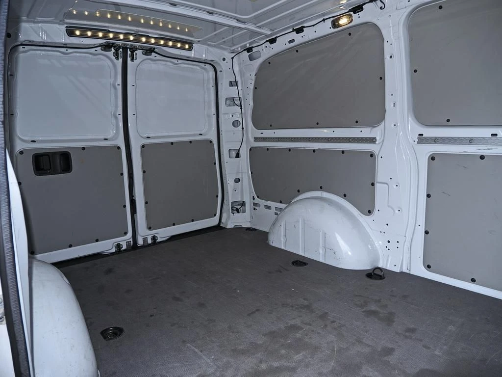 Mercedes-Benz-Vito 116-image-13