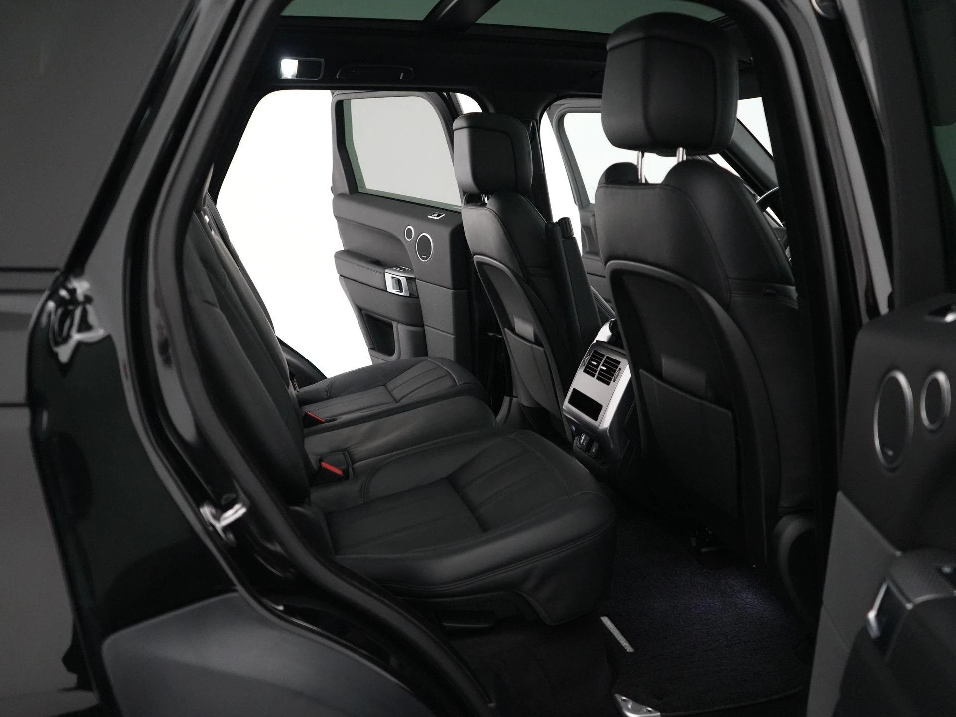 Land Rover-Range Rover Sport-image-40