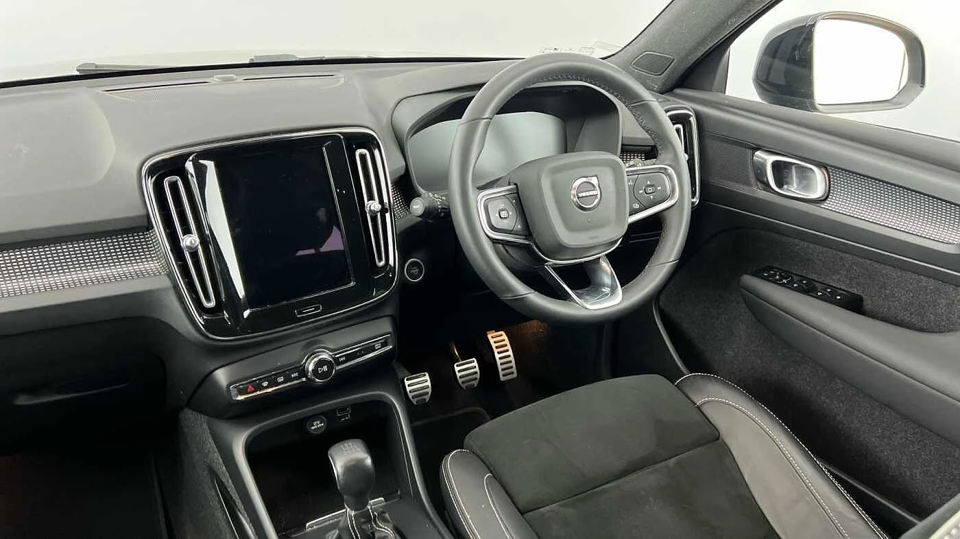 Volvo-XC40-image-4