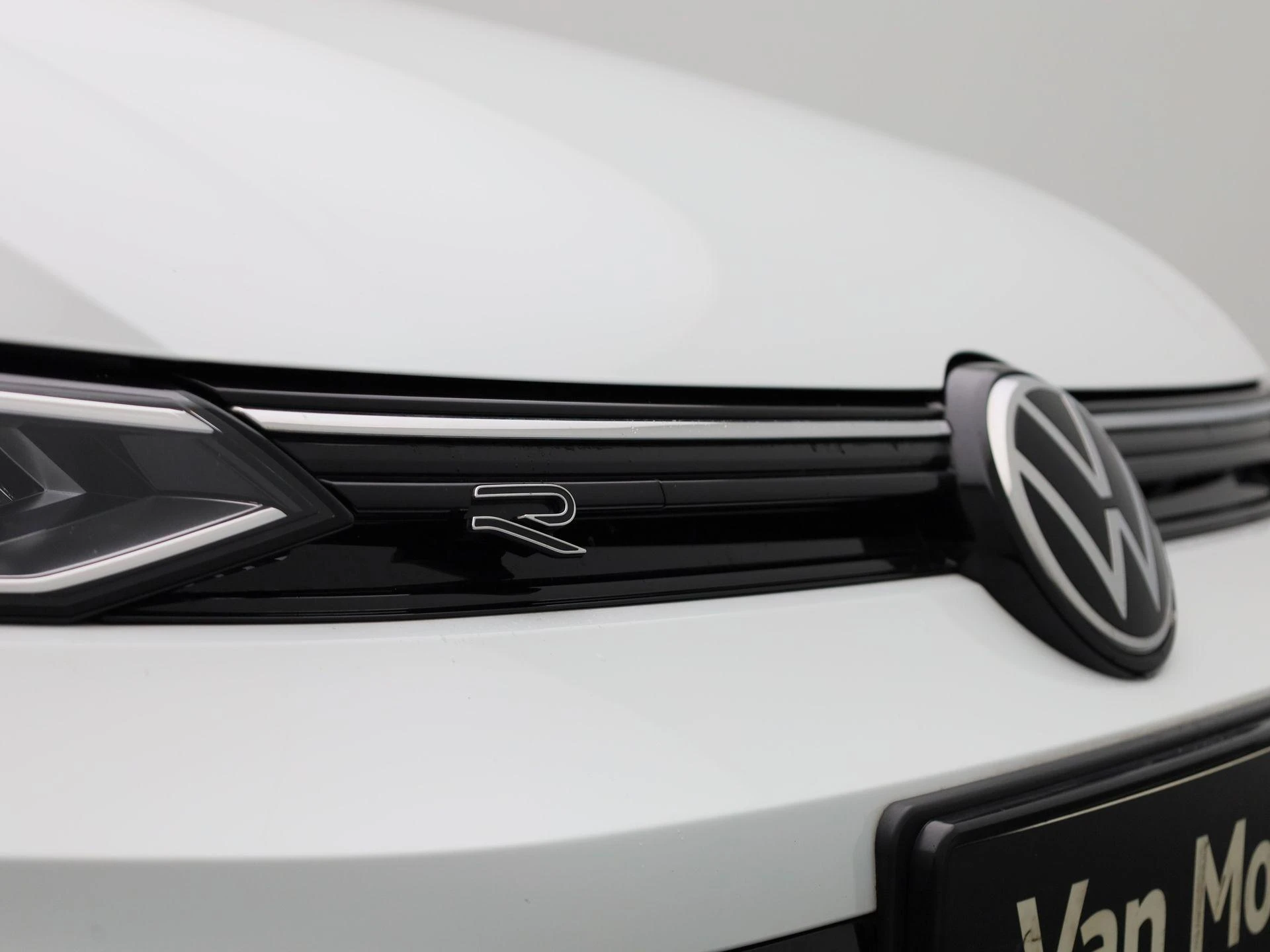 Volkswagen-Golf-image-39