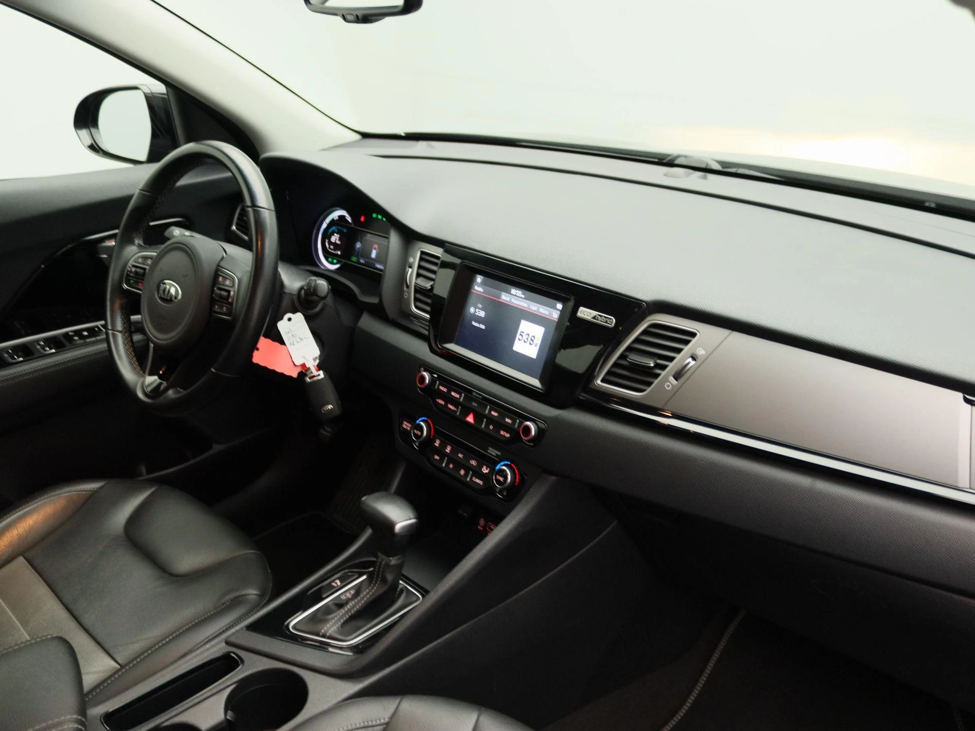 Kia-Niro-image-27