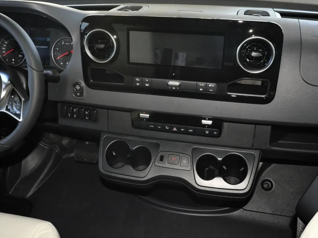 Hymer--image-8