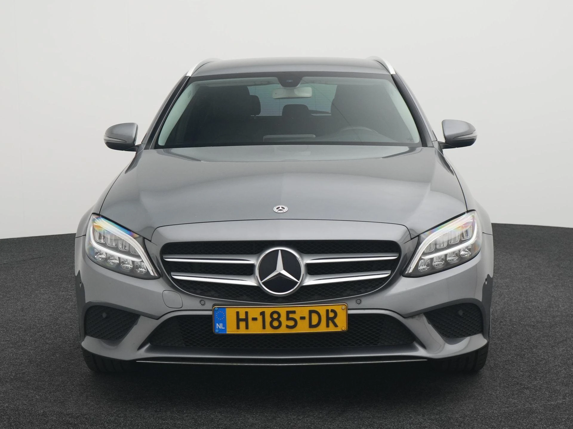 Mercedes-Benz-C-Klasse-image-2