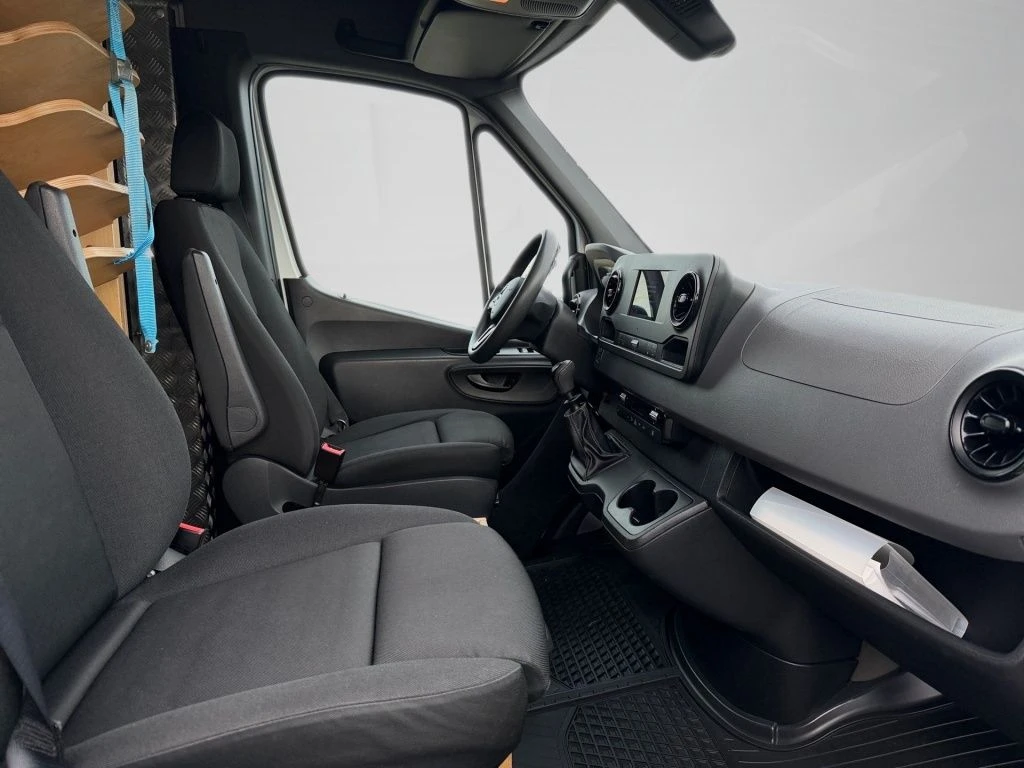 Mercedes-Benz-Sprinter 314-image-10