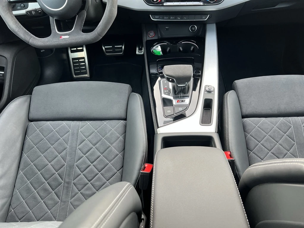 Audi-RS4-image-8