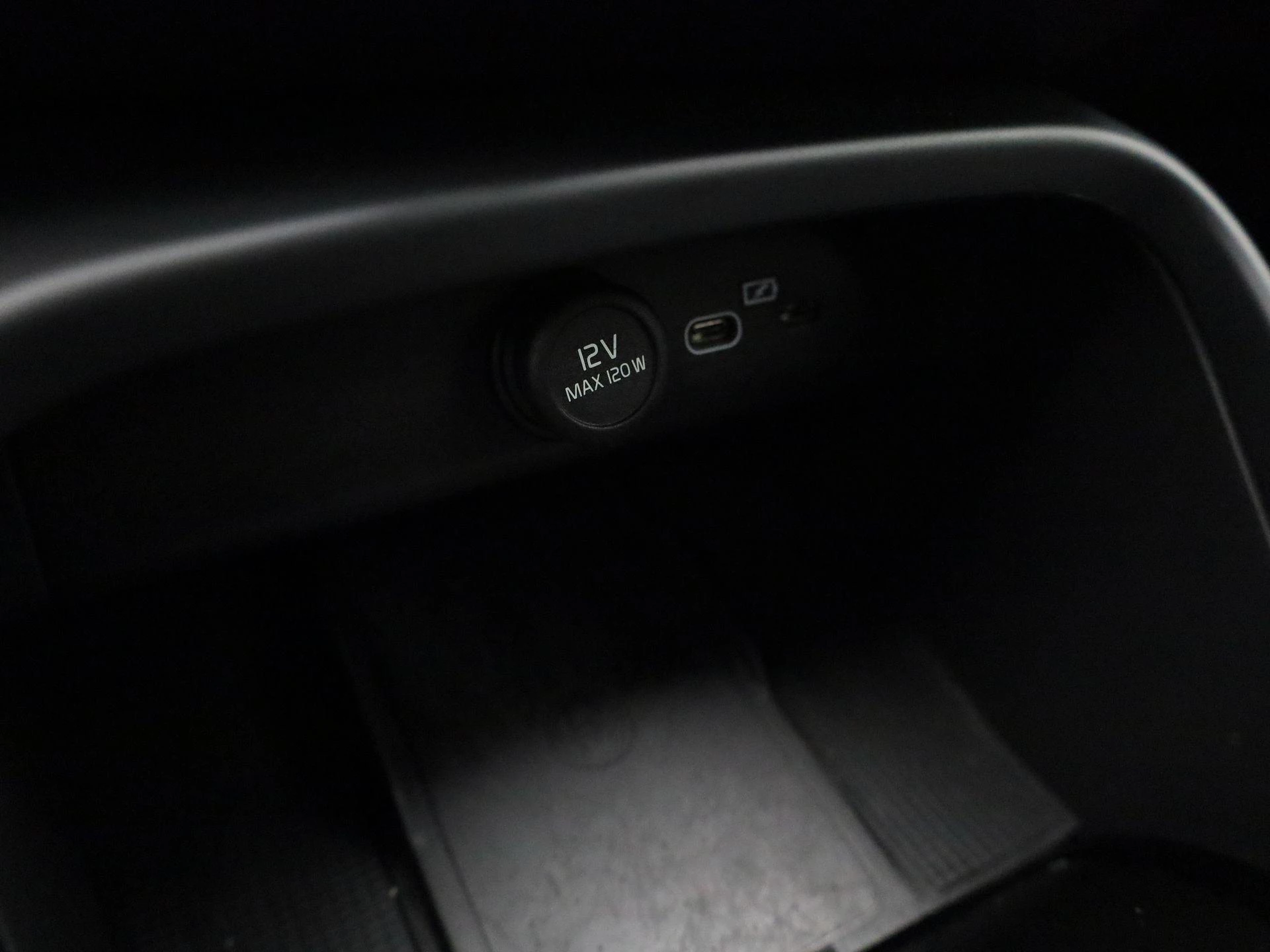 Volvo XC40 Recharge Core