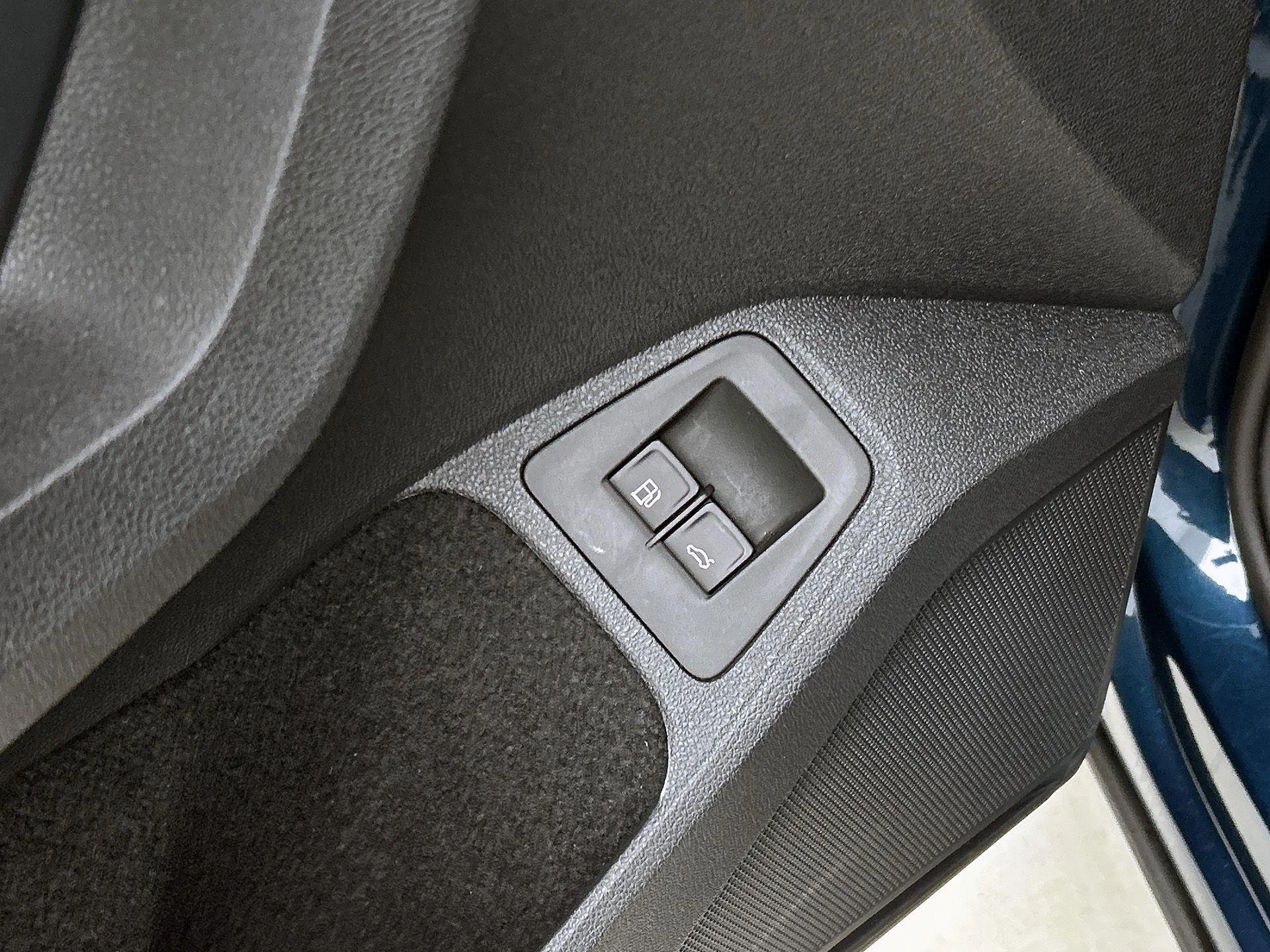 Volkswagen-Tiguan-image-11