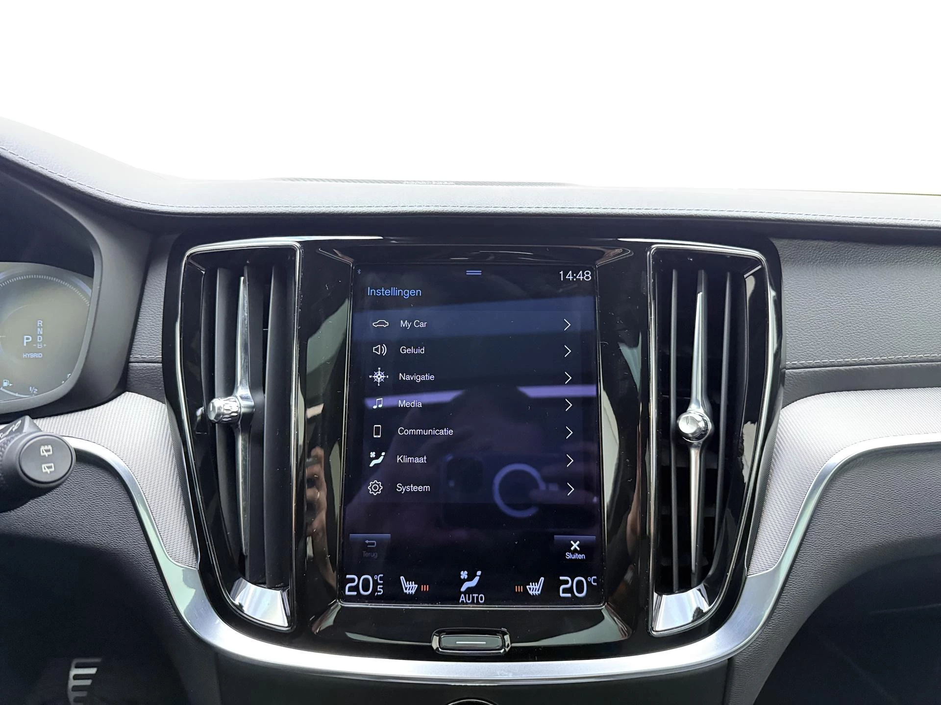 Volvo V60 2.0 T6 Plug-in hybrid AWD Essential Bright