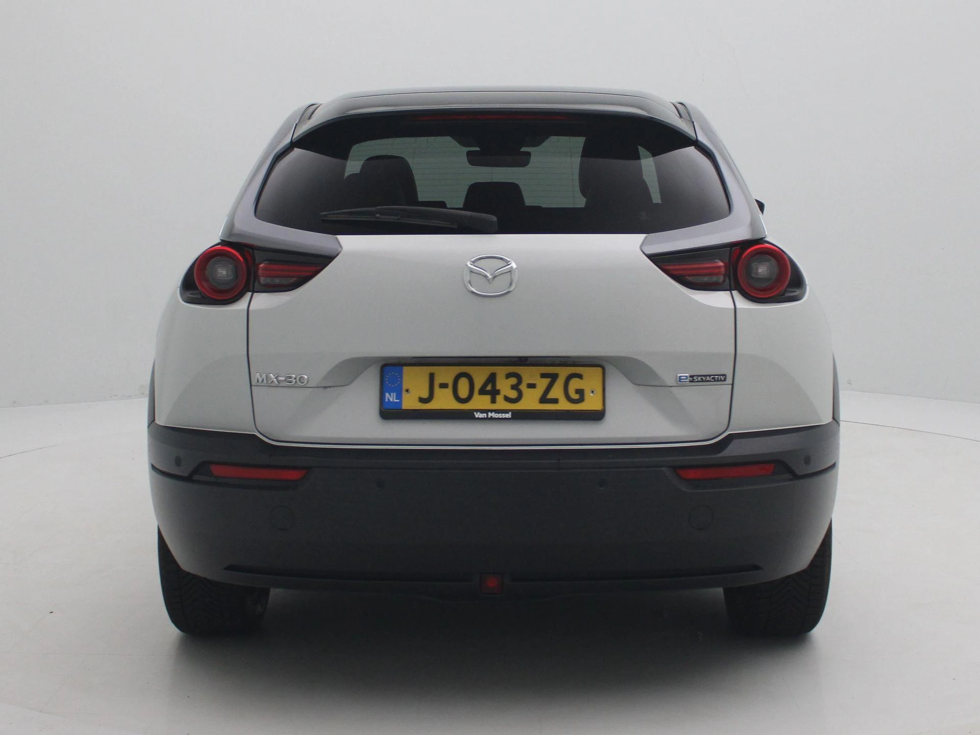 Mazda-MX-30-image-4