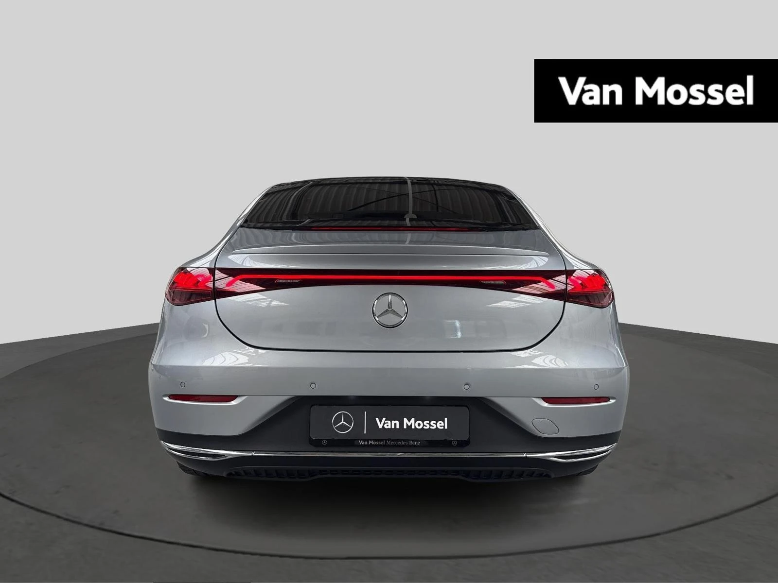 Mercedes-Benz-EQE-image-2