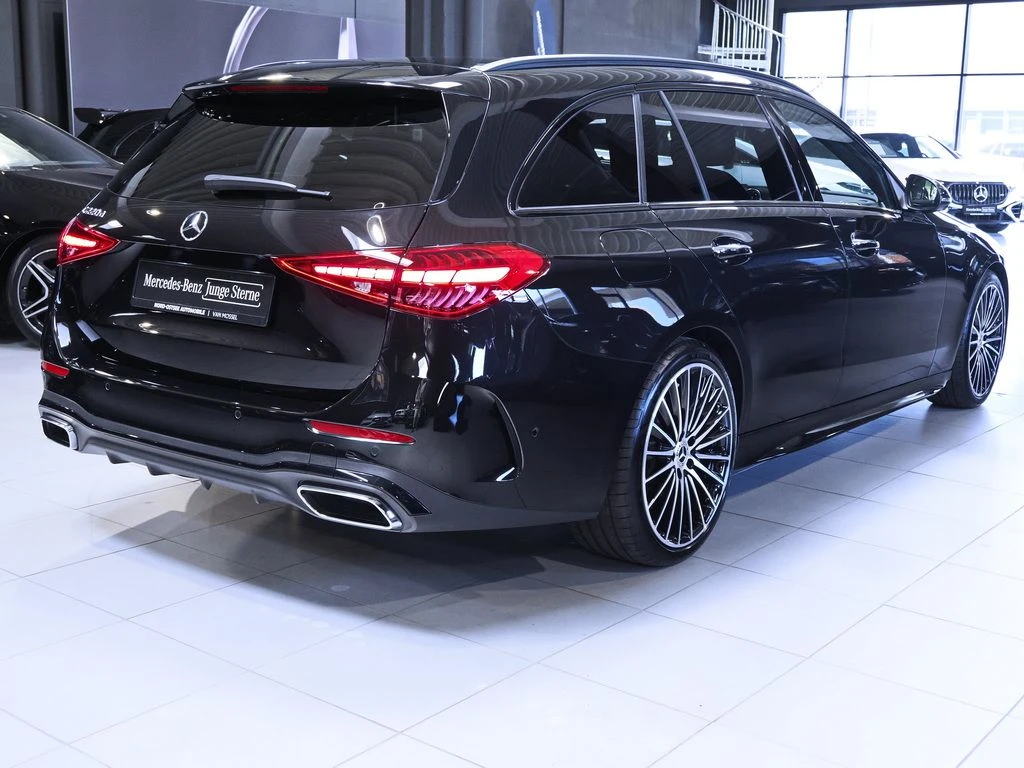 Mercedes-Benz-C-Klasse 220 d-image-5