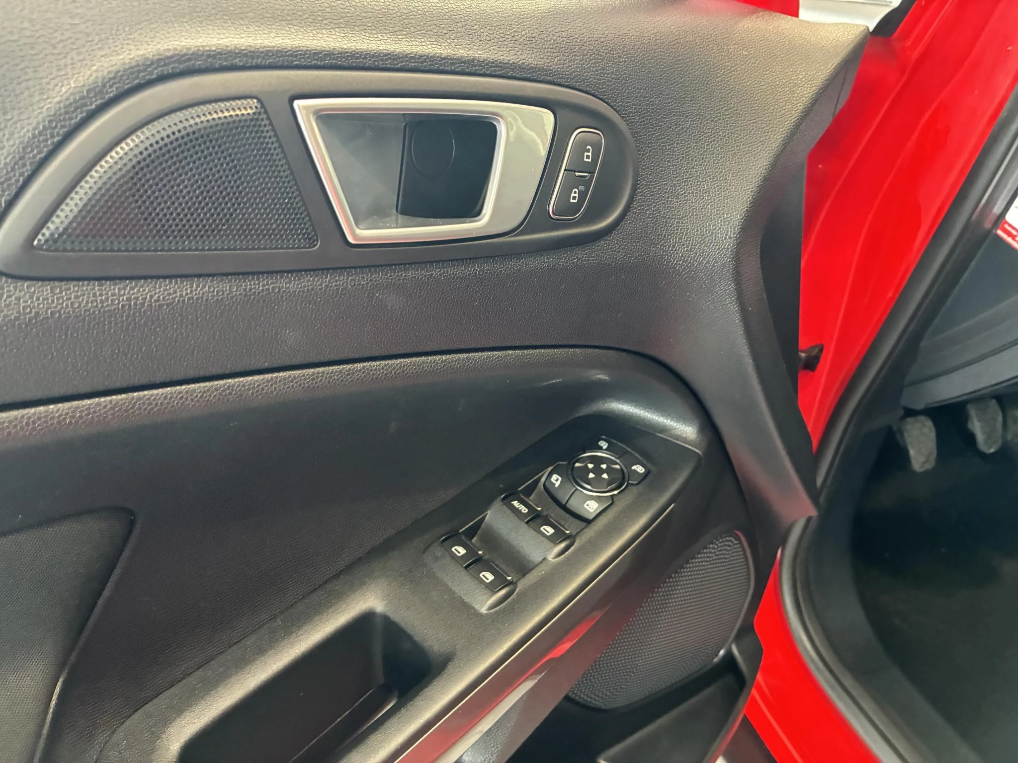 Ford-EcoSport-image-9