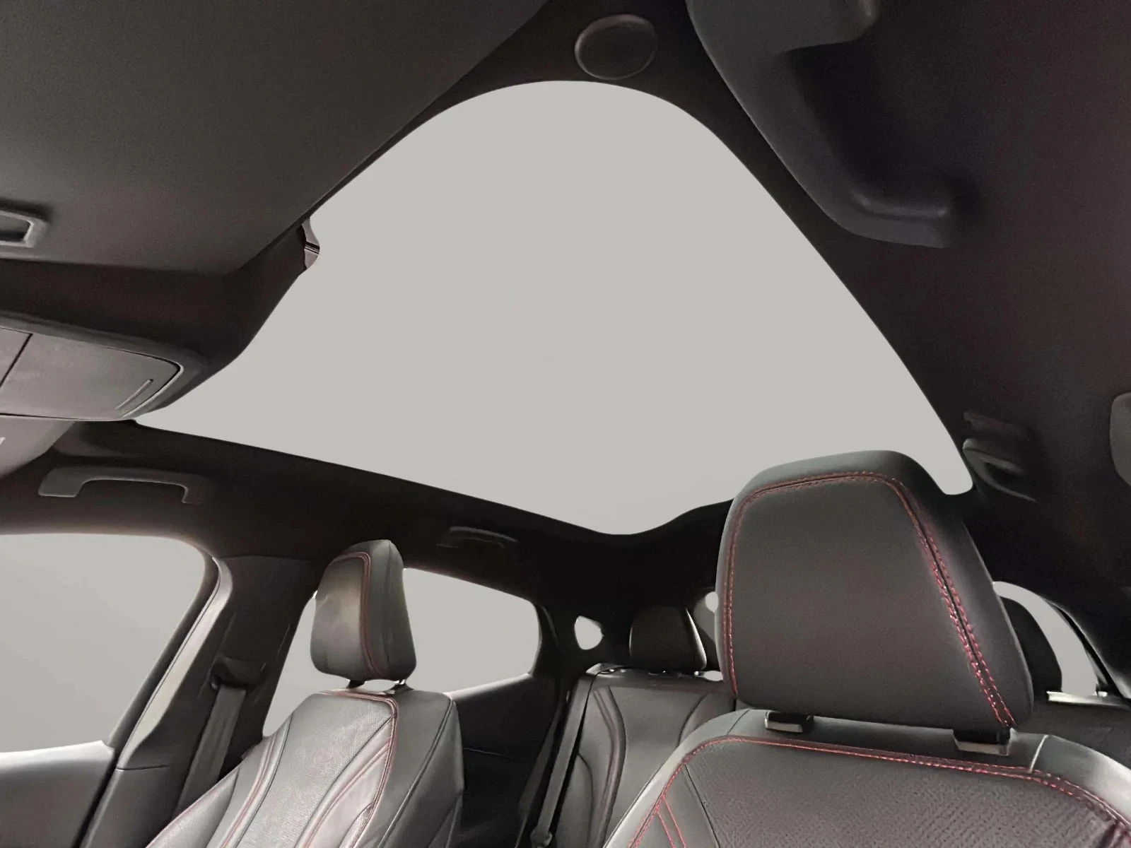 Ford-Mustang Mach-E-image-12