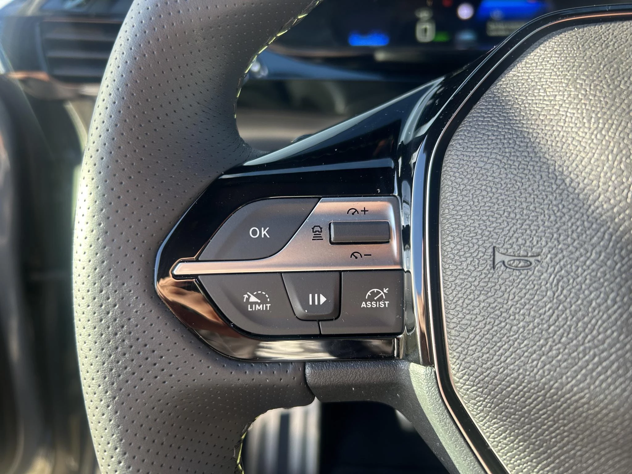 Peugeot-e-308-image-11