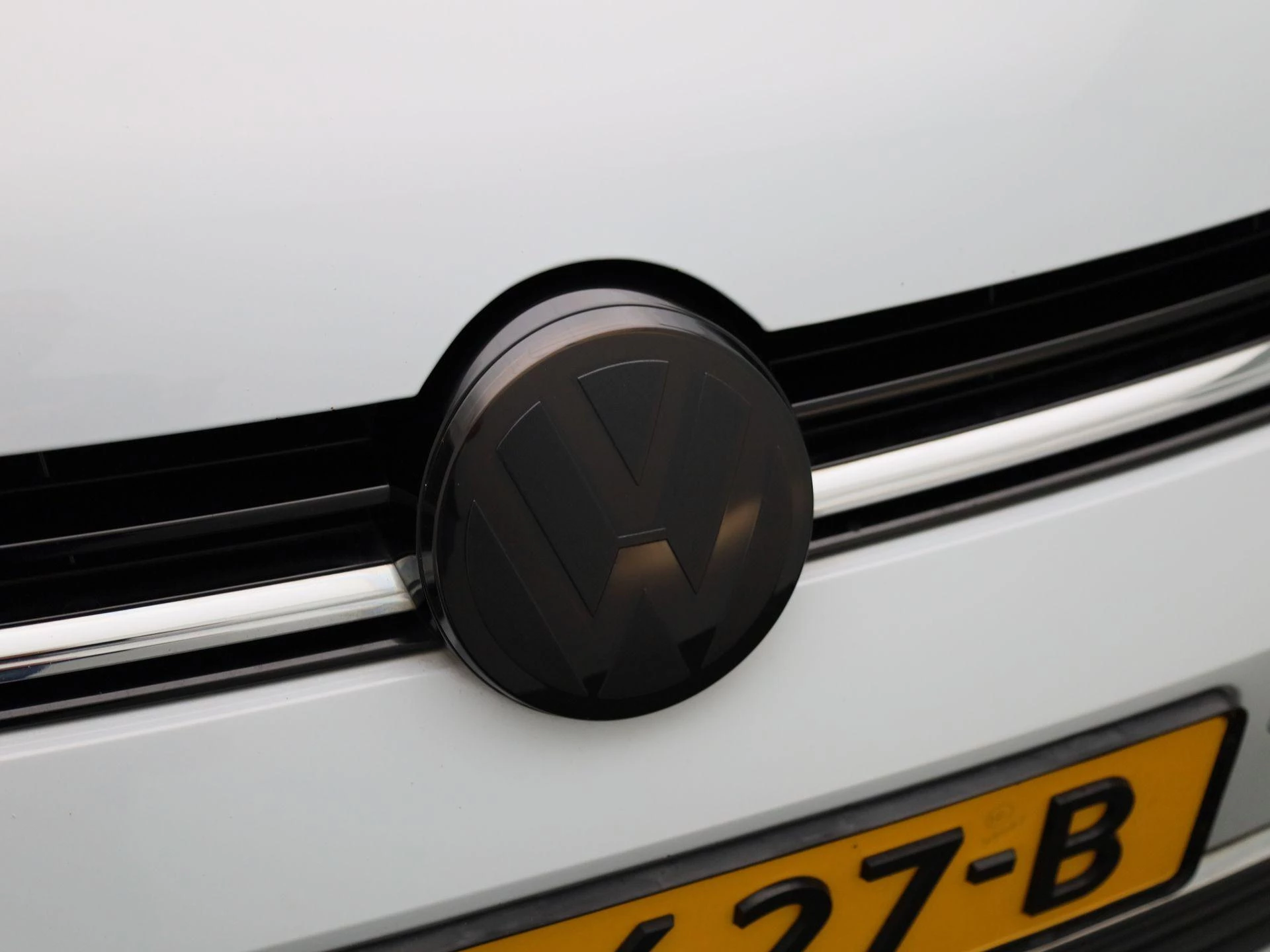 Volkswagen-Golf-image-30