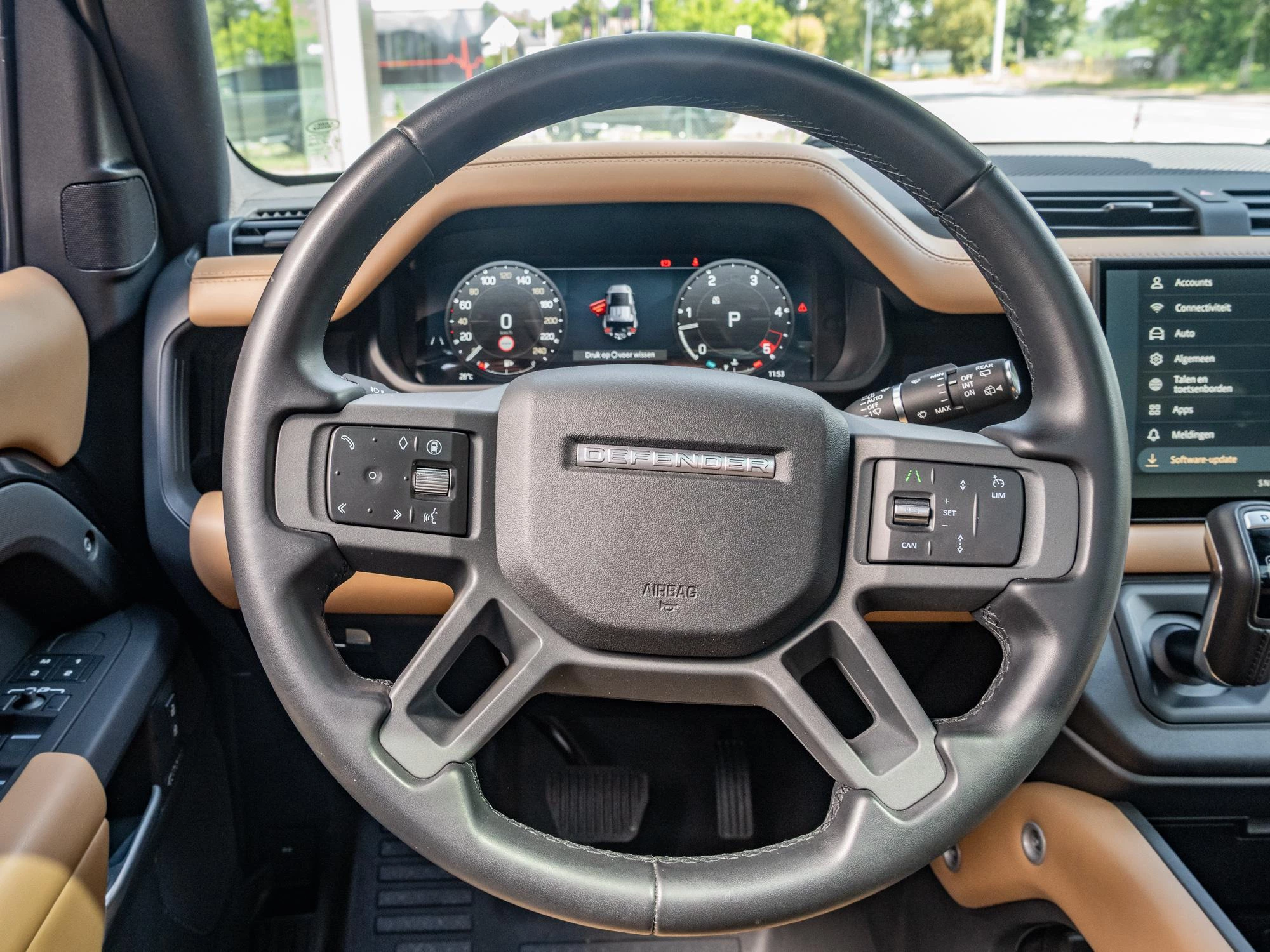 Land Rover Defender 110 D300 X-Dynamic HSE