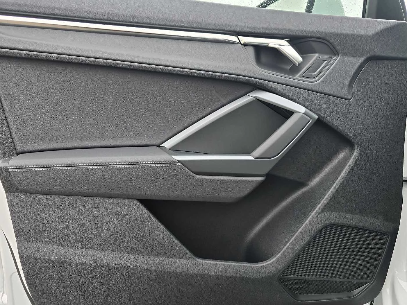 Audi-Q3-image-35